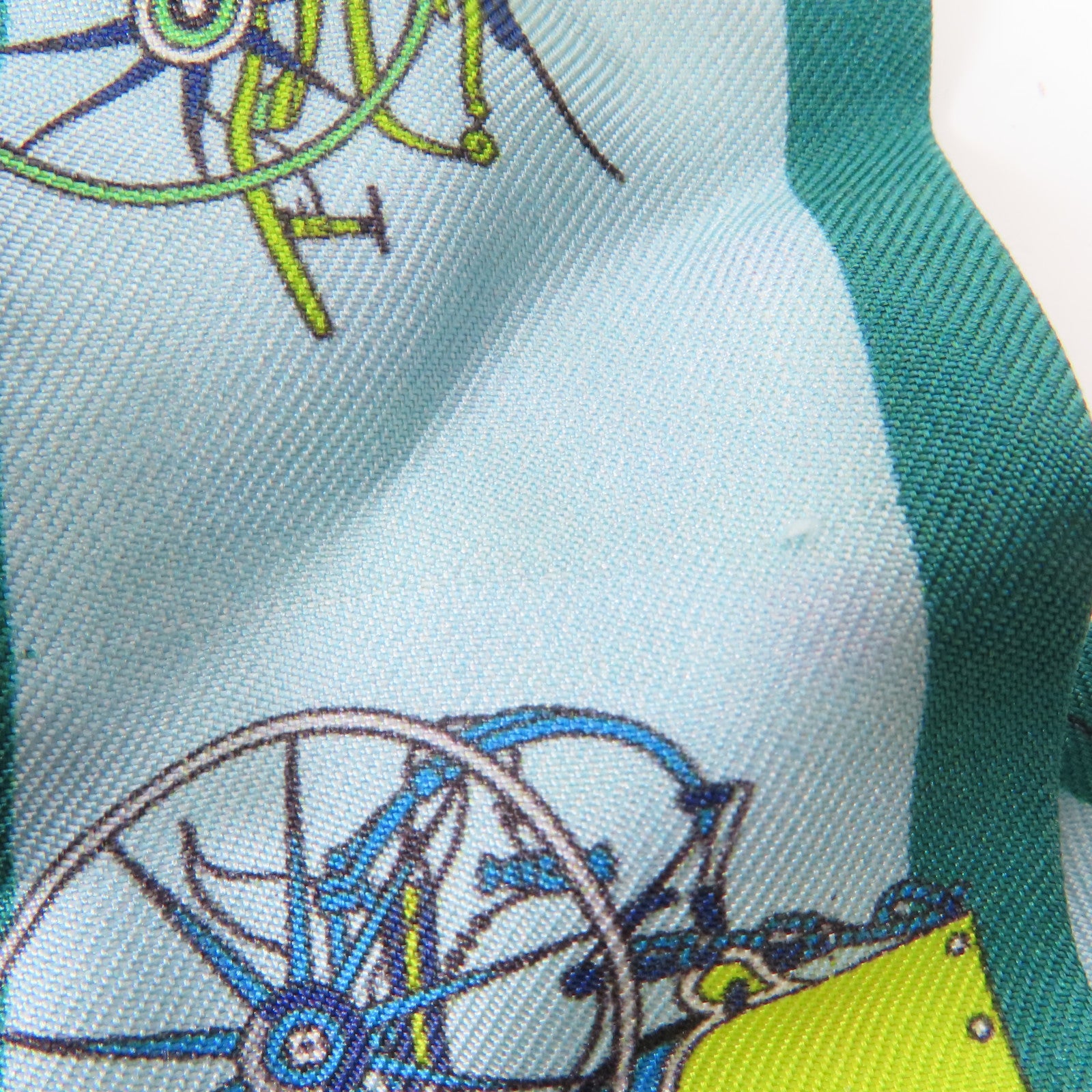 HERMES 絲質Twilly絲巾