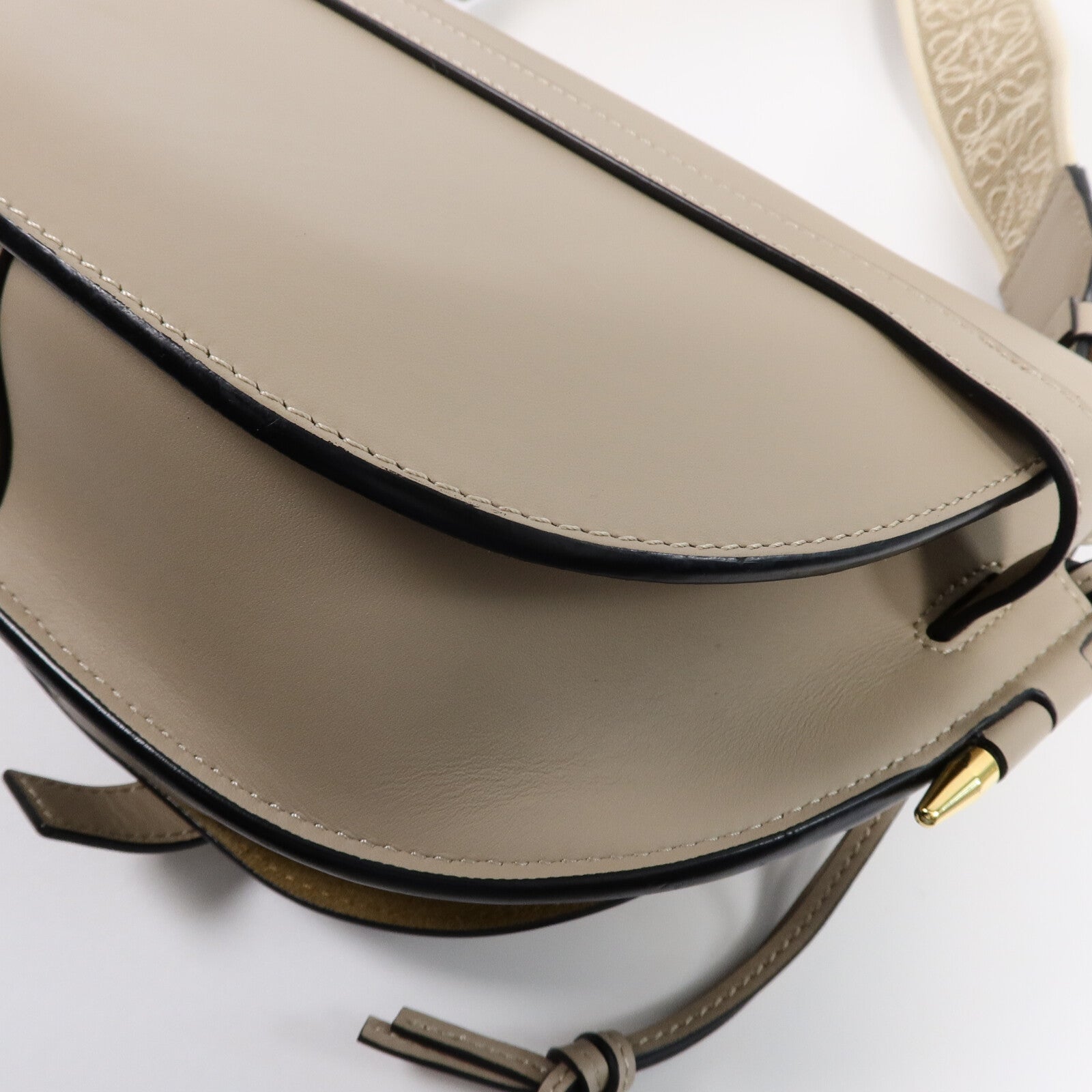 LOEWE 牛皮皮革Small Gate肩背袋
