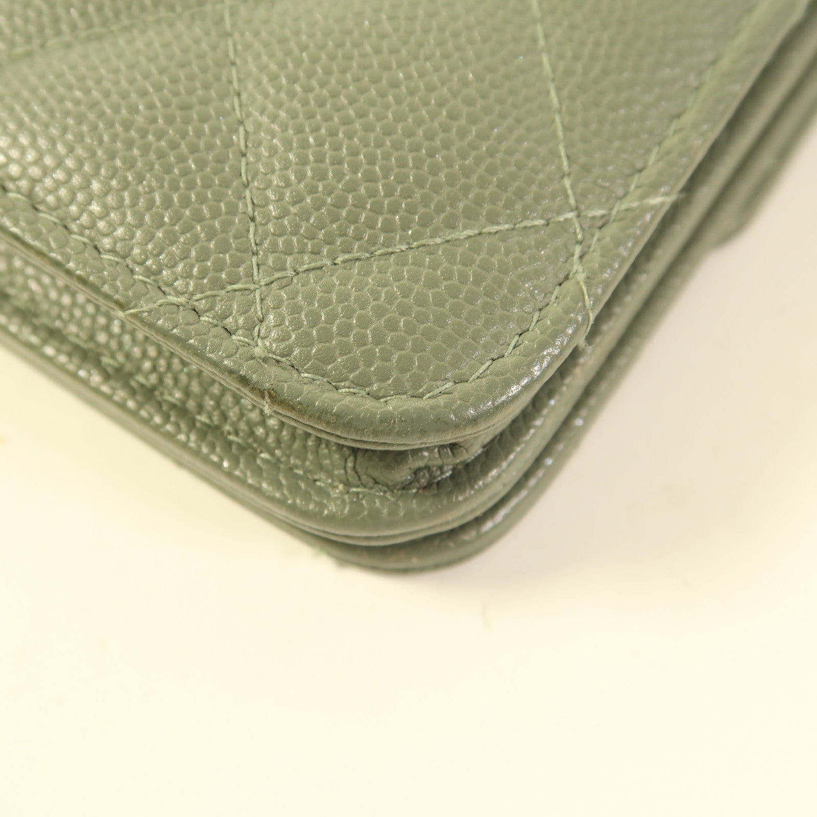 CHANEL 牛皮皮革Classic Square WOC金扣鏈帶肩背袋