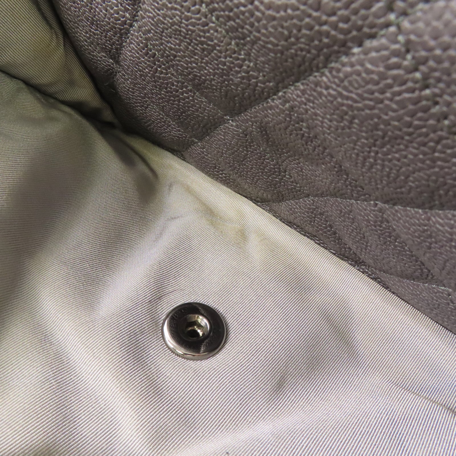 CHANEL 牛皮皮革Chain Shoulder銀扣肩背袋