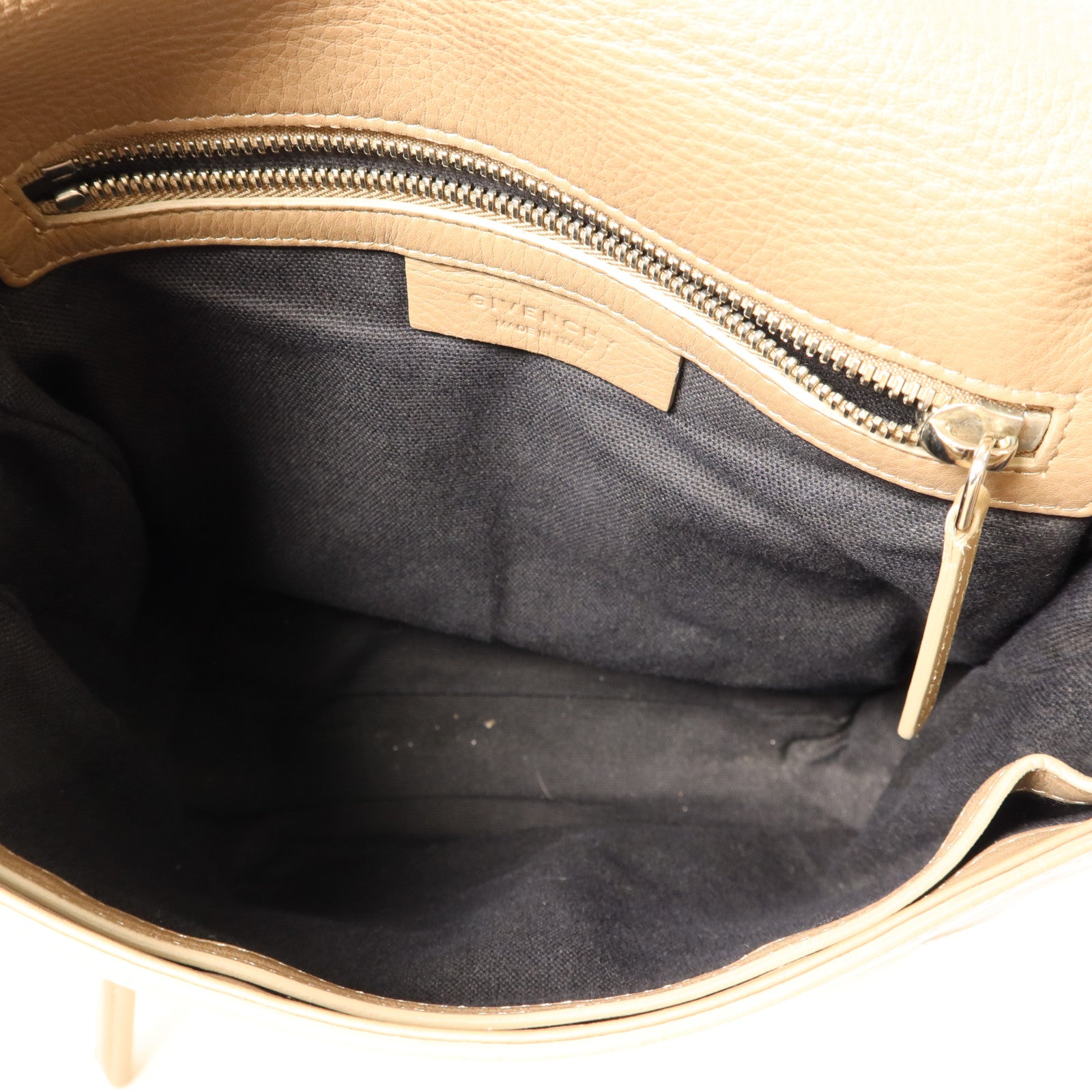 GIVENCHY 牛皮皮革2 Way Shoulder Bag銀扣手挽肩背兩用袋