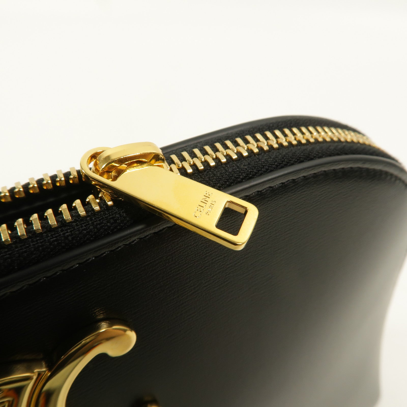 CELINE 牛皮皮革Triomphe Pouch手拿包
