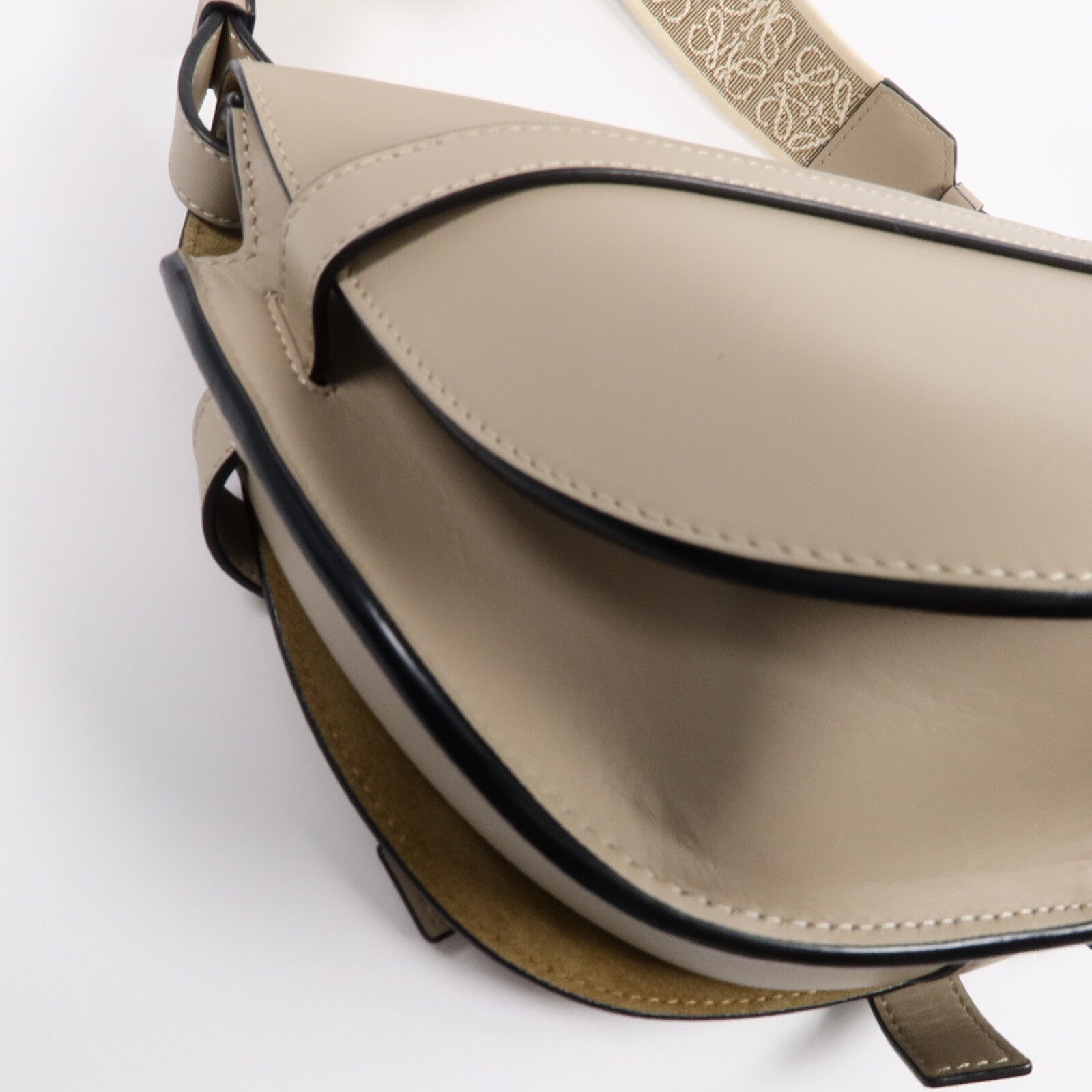 LOEWE 牛皮皮革Small Gate肩背袋