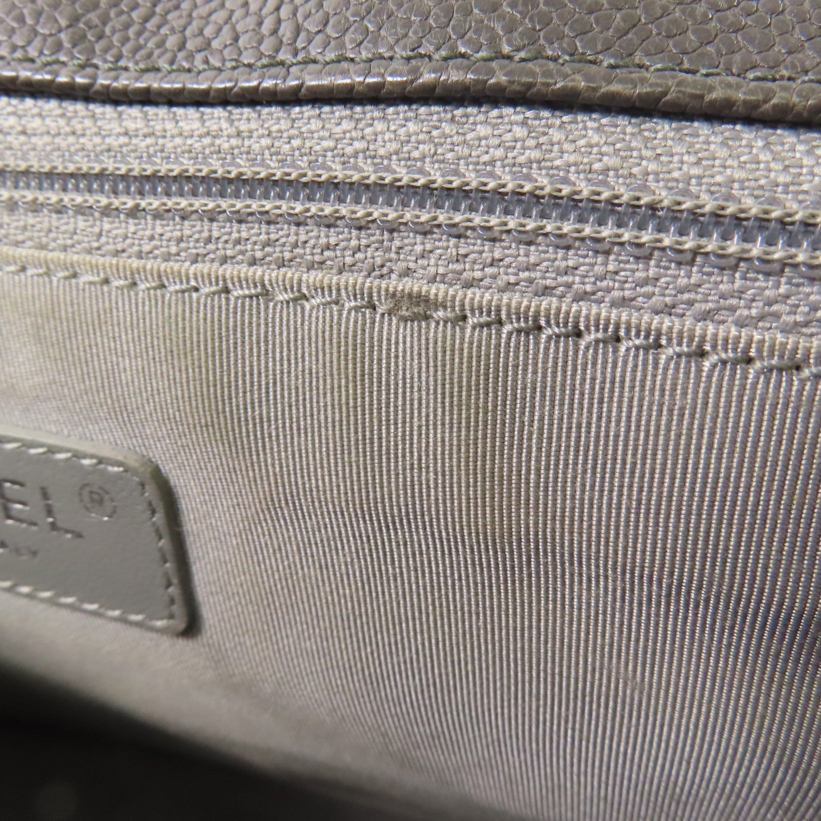 CHANEL 牛皮皮革Chain Shoulder銀扣肩背袋