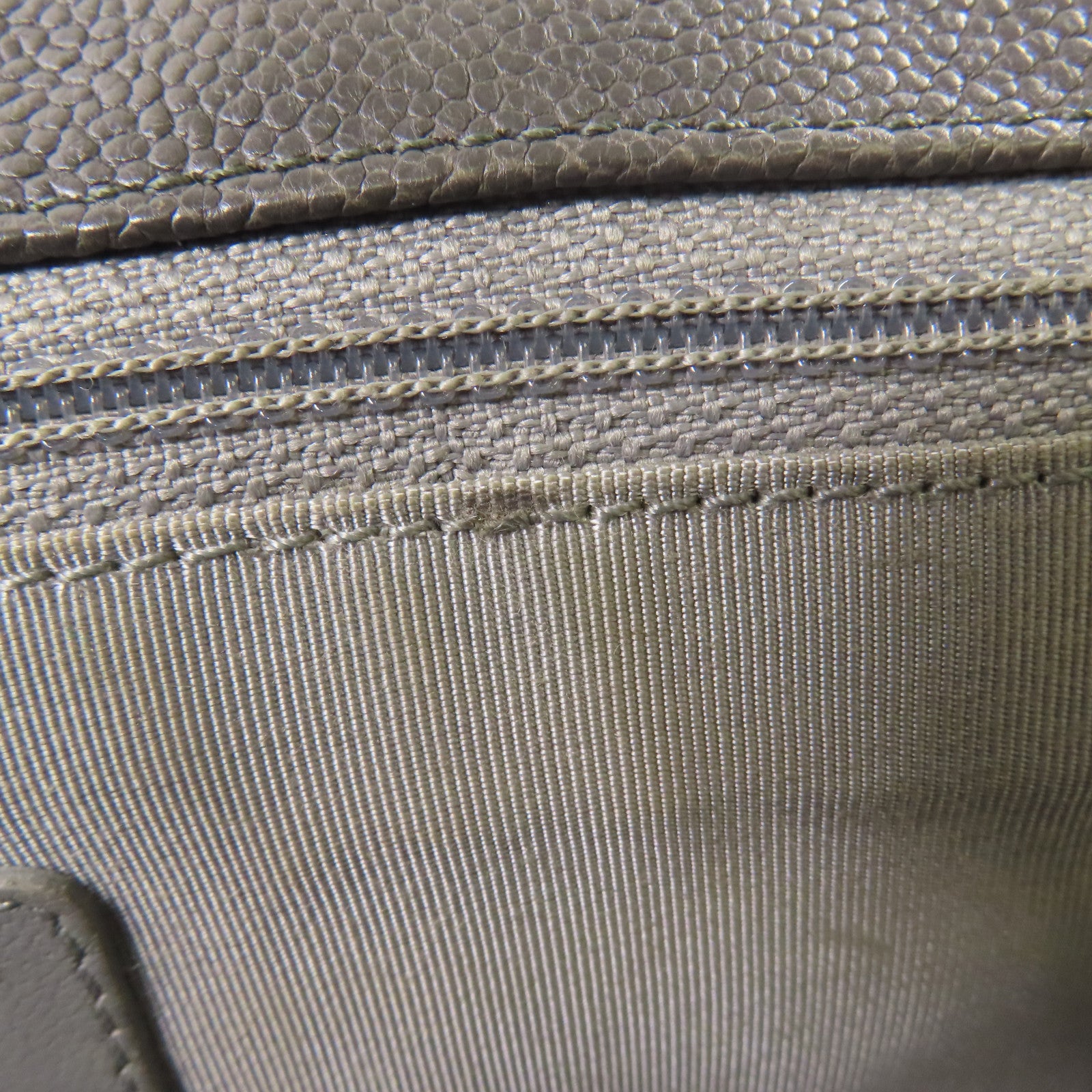 CHANEL 牛皮皮革Chain Shoulder銀扣肩背袋