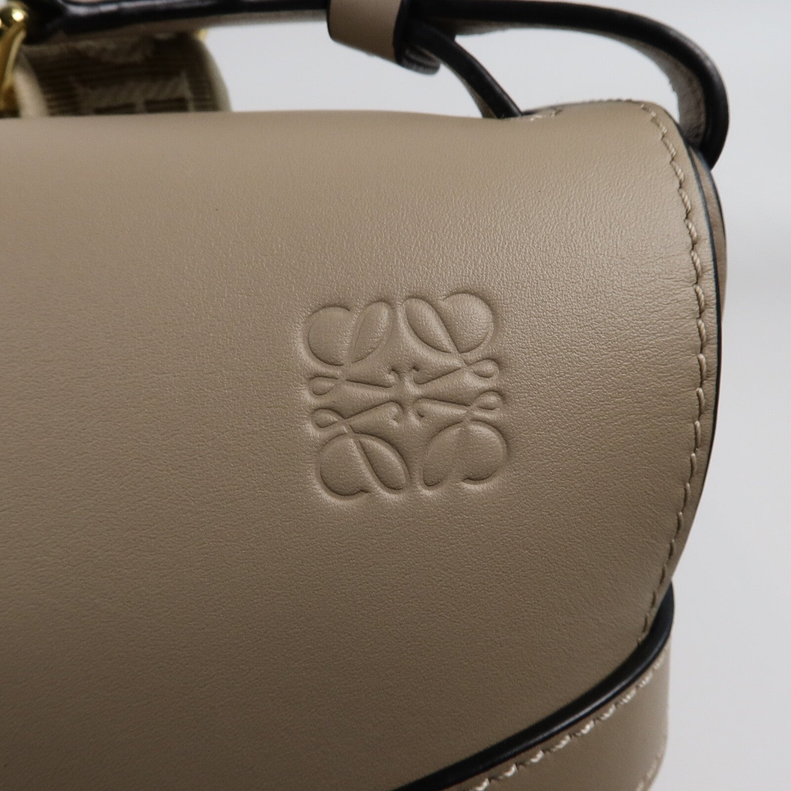 LOEWE 牛皮皮革Small Gate肩背袋