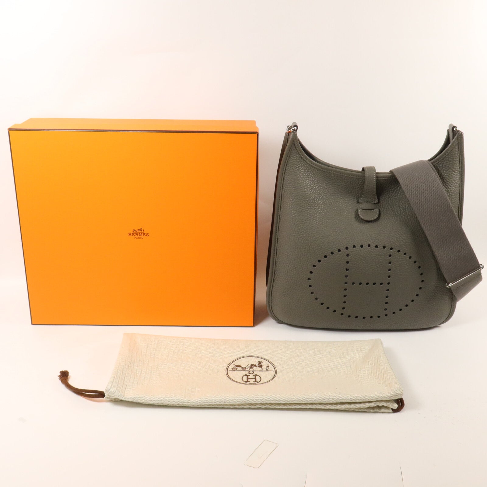 HERMES Clemence皮革Evelyne PM 肩背袋Gris Meyer