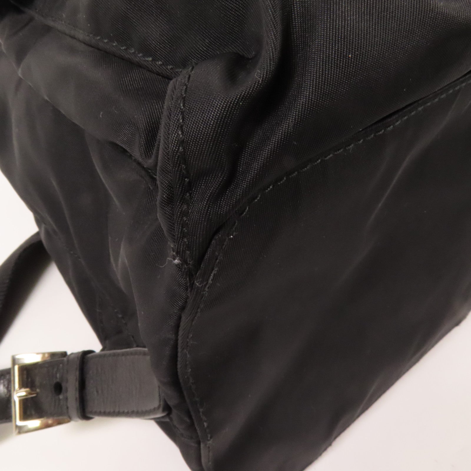 PRADA 尼龍Backpack銀扣背包