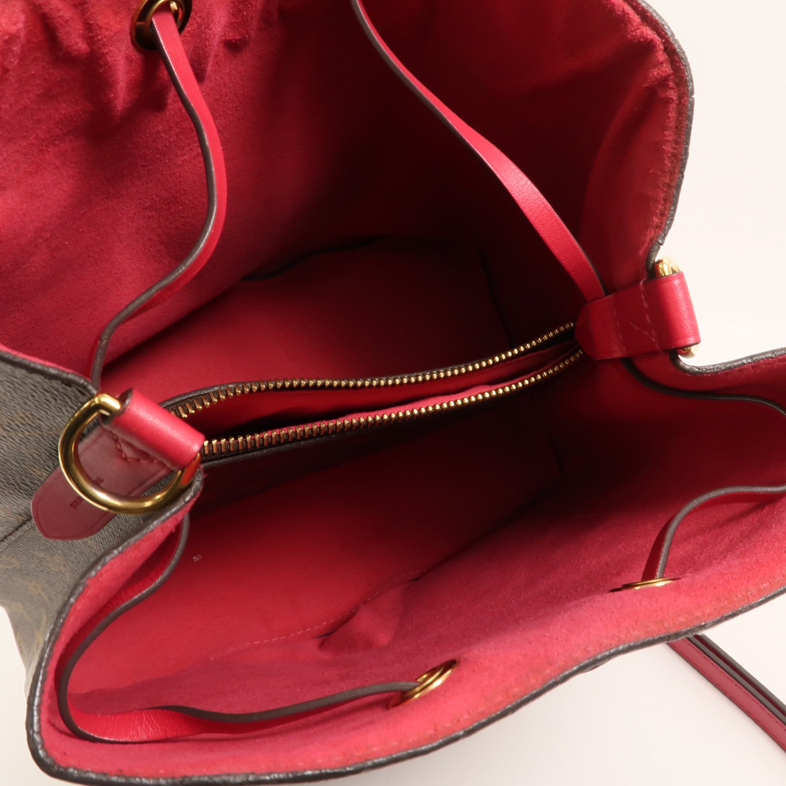 LOUIS VUITTON Monogram Neo Noe金扣肩背袋