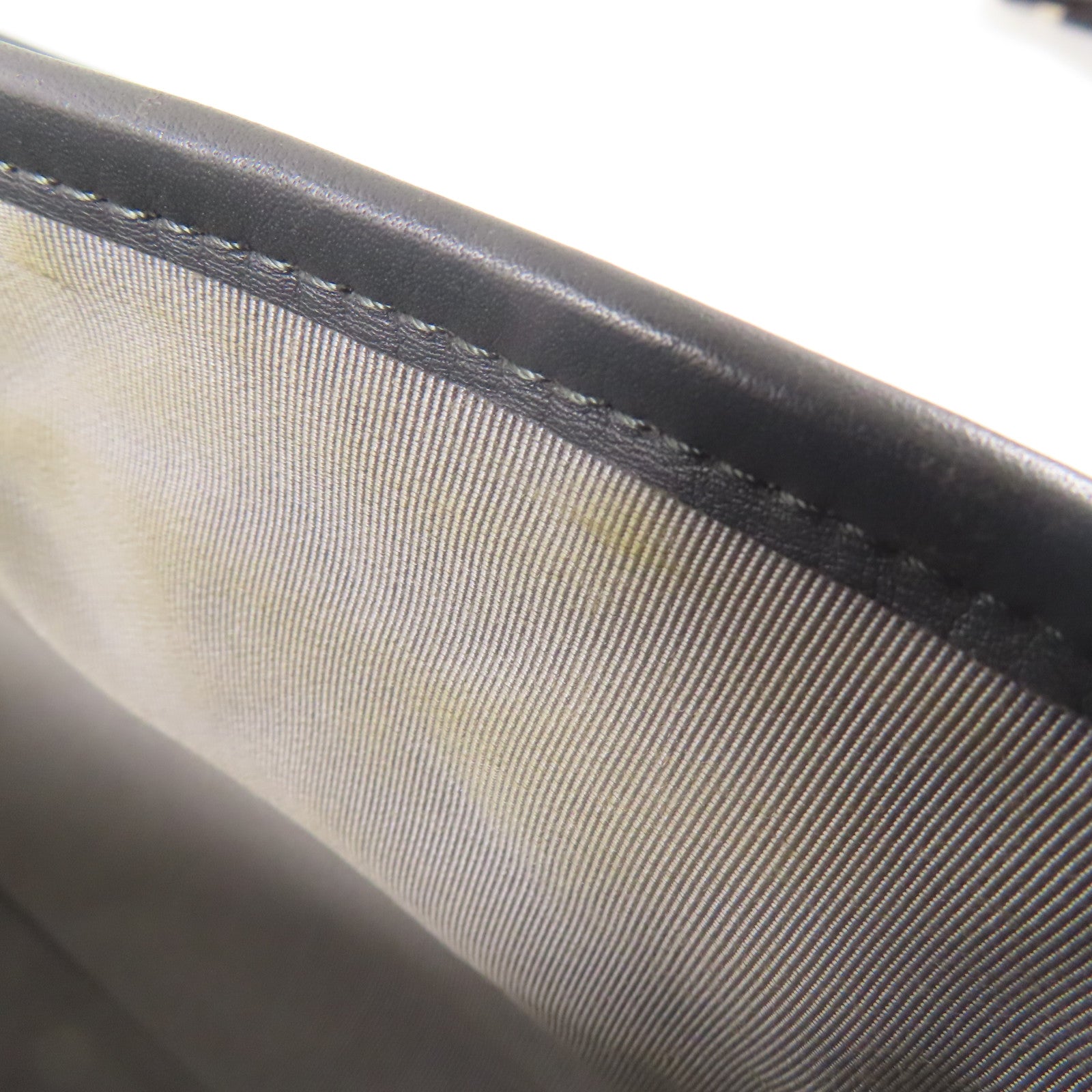 CHANEL 牛皮皮革Chain Shoulder銀扣肩背袋