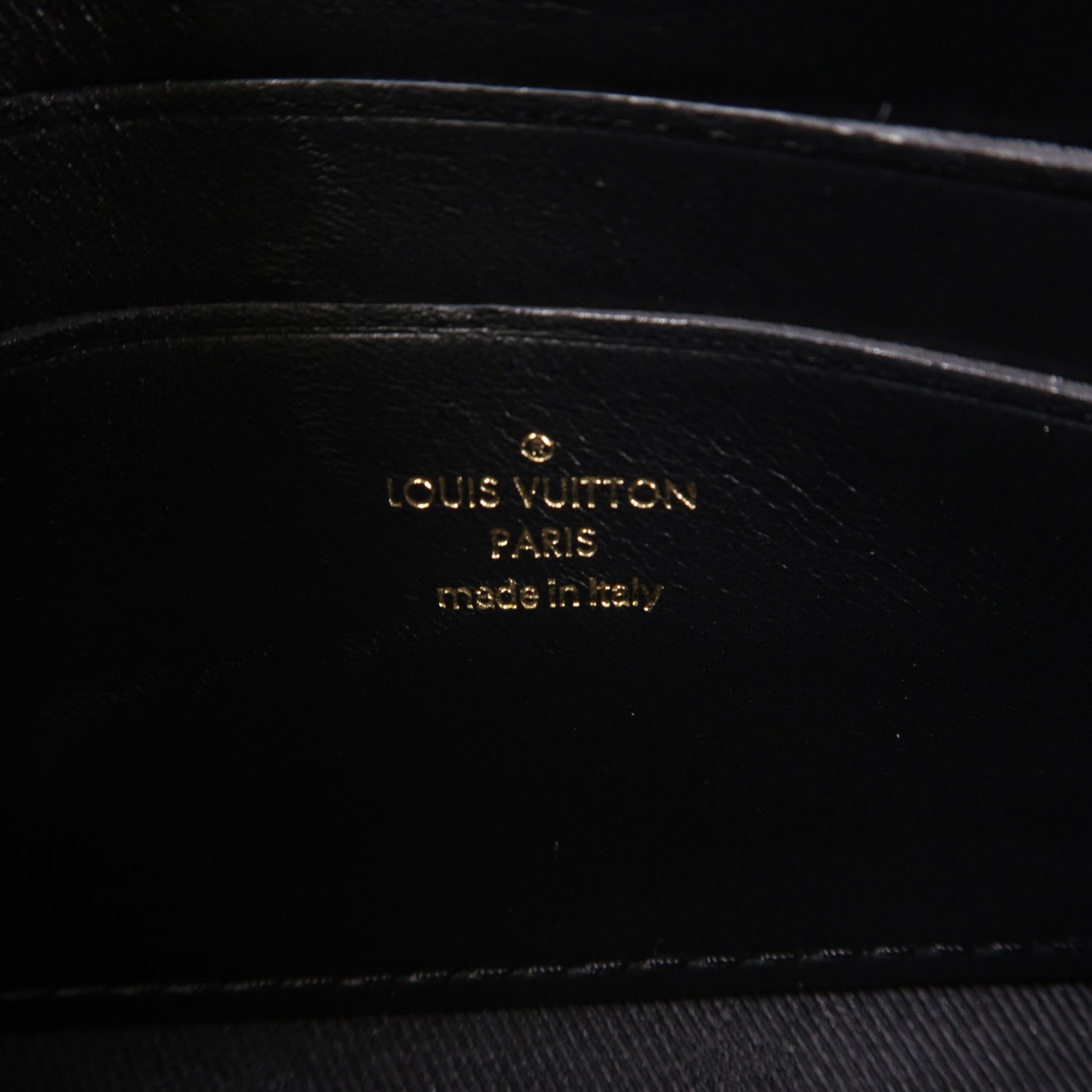 LOUIS VUITTON Bubblegram Wallet On Strap金扣手挽肩背兩用袋黑色