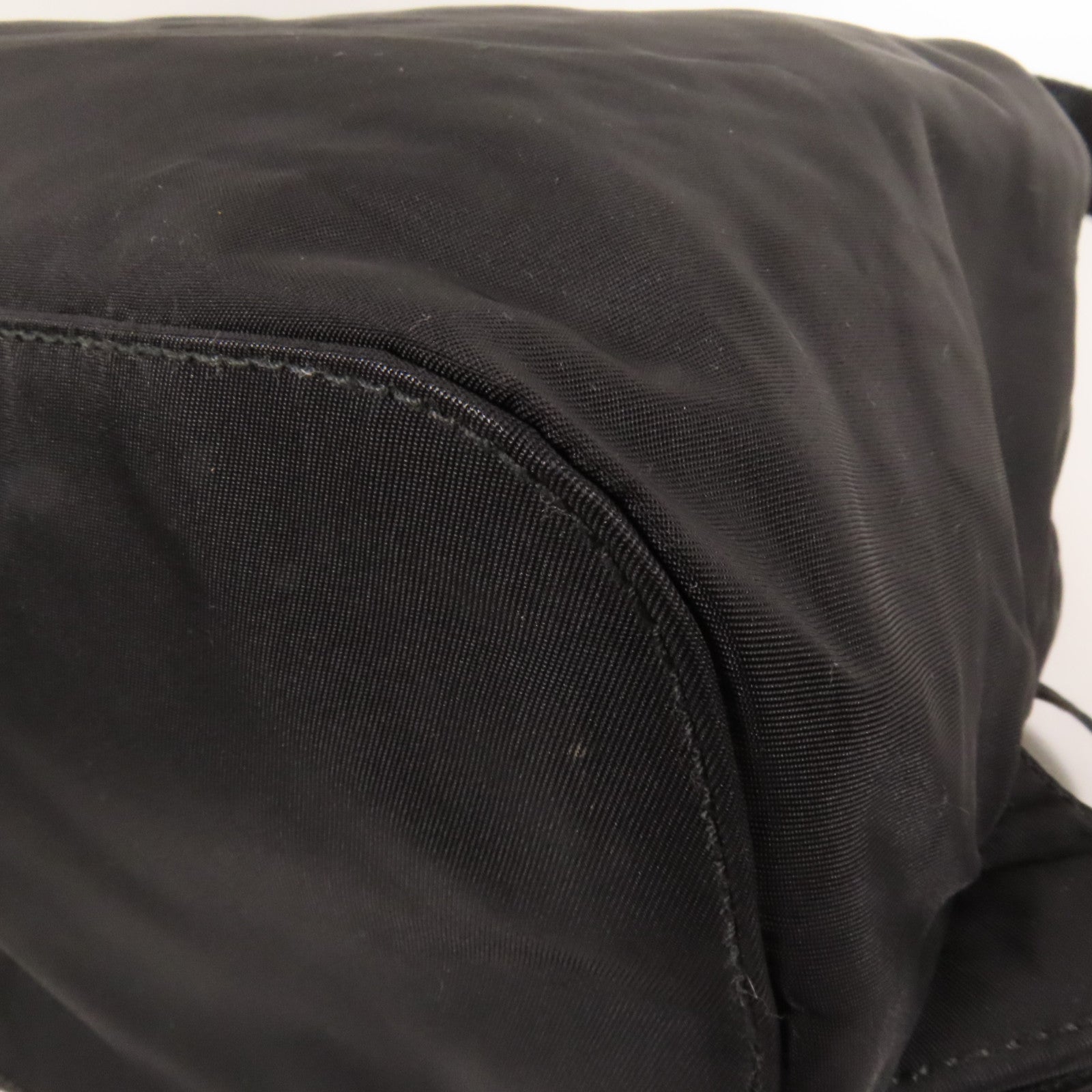 PRADA 尼龍Backpack銀扣背包