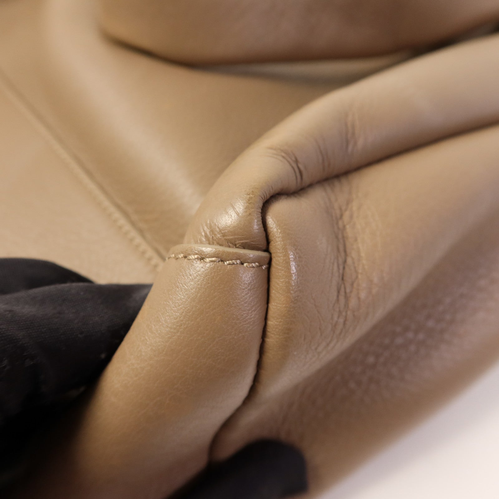 GIVENCHY 牛皮皮革2 Way Shoulder Bag銀扣手挽肩背兩用袋