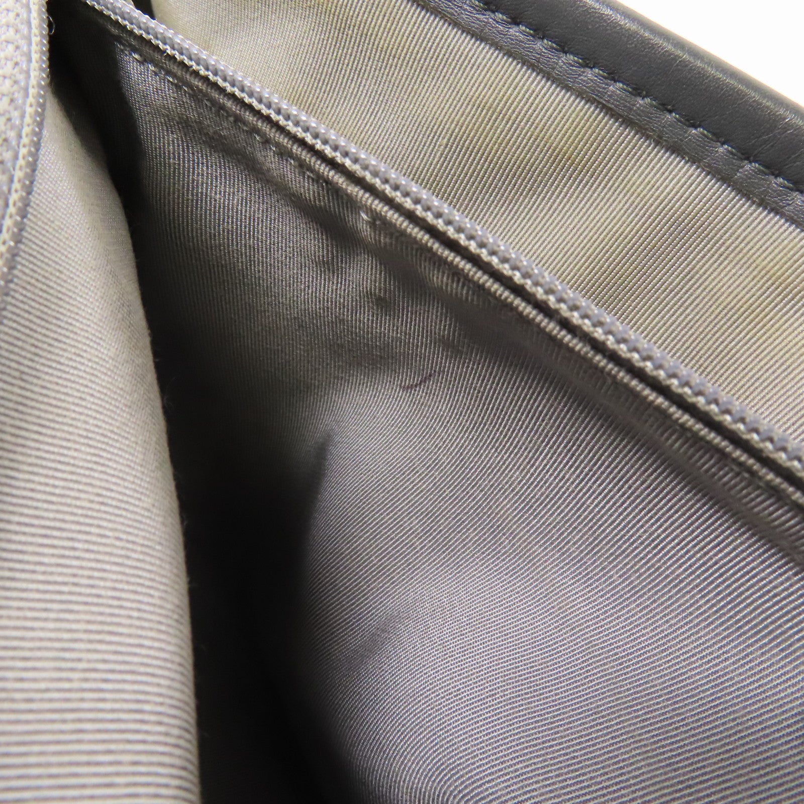 CHANEL 牛皮皮革Chain Shoulder銀扣肩背袋