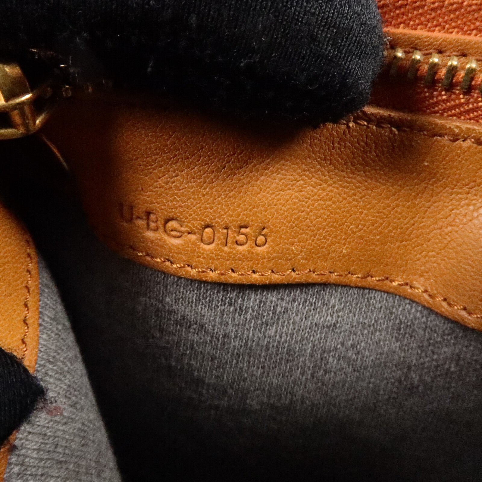 CELINE 牛皮皮革Trio Small肩背袋