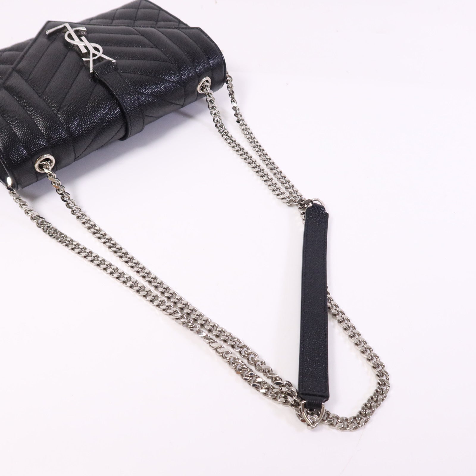 YVES SAINT LAURENT 牛皮皮革Envelope Small金扣鏈帶肩背袋