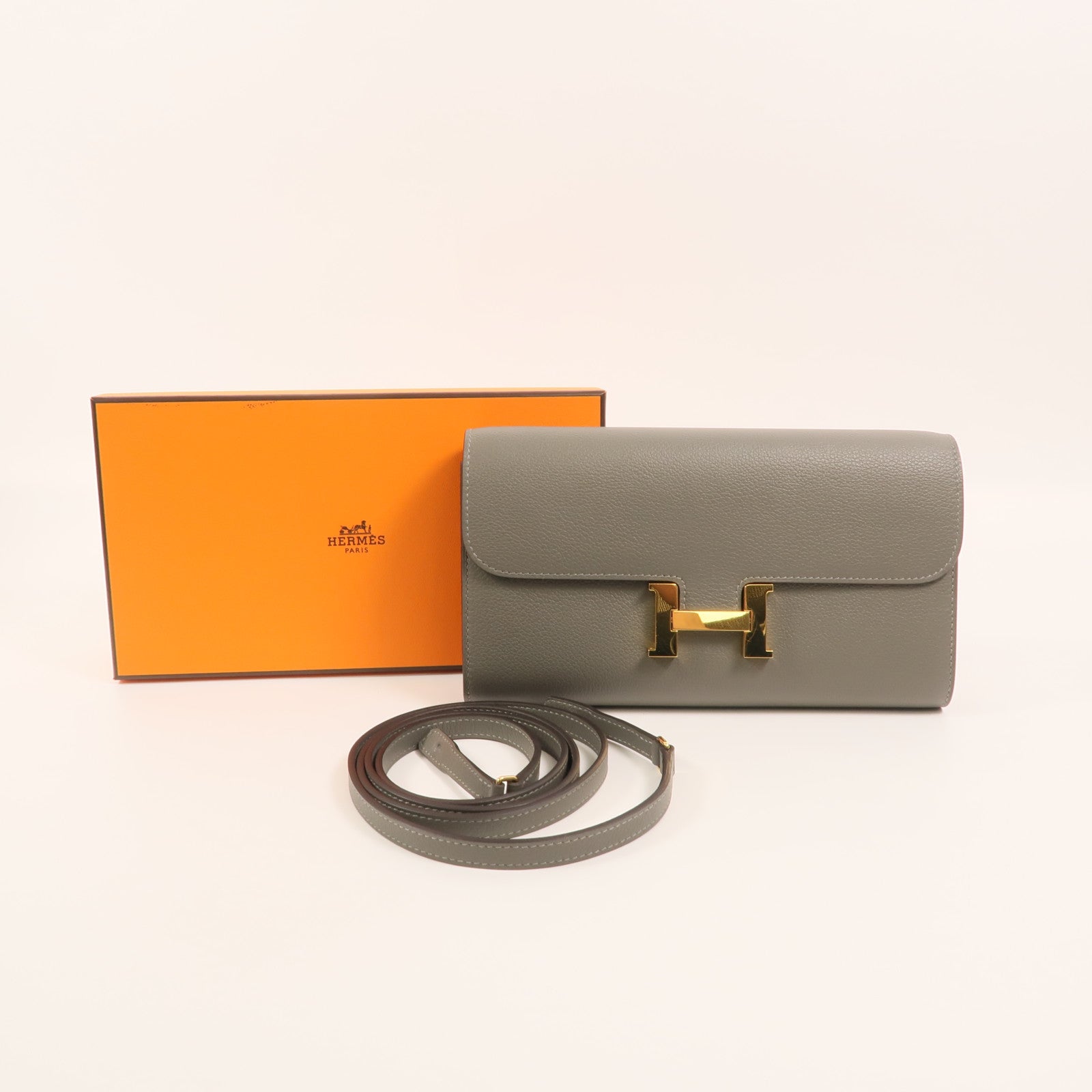 HERMES Evercolor皮革Constance To Go肩背袋Gris Meyer