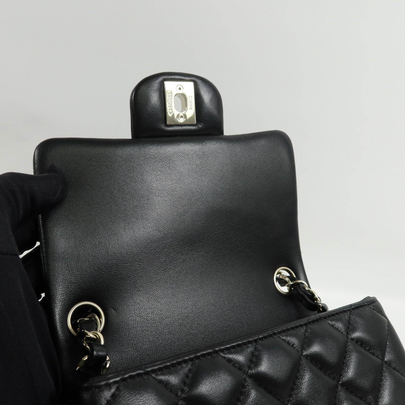 CHANEL 羊皮皮革Mini Classic 17鏈帶肩背袋