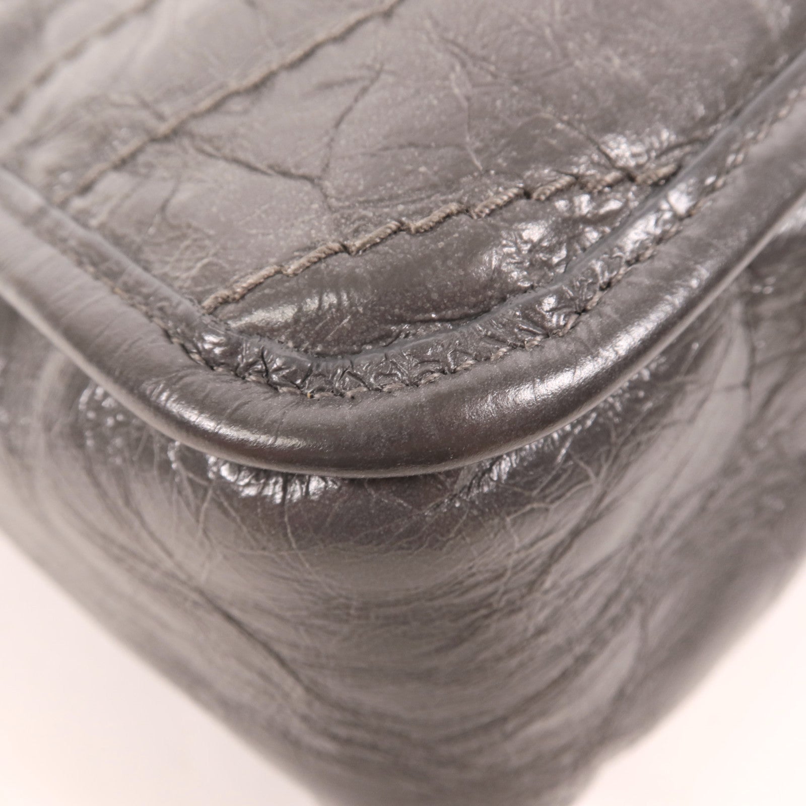 SAINT LAURENT 牛皮皮革Niki Medium銀扣肩背袋