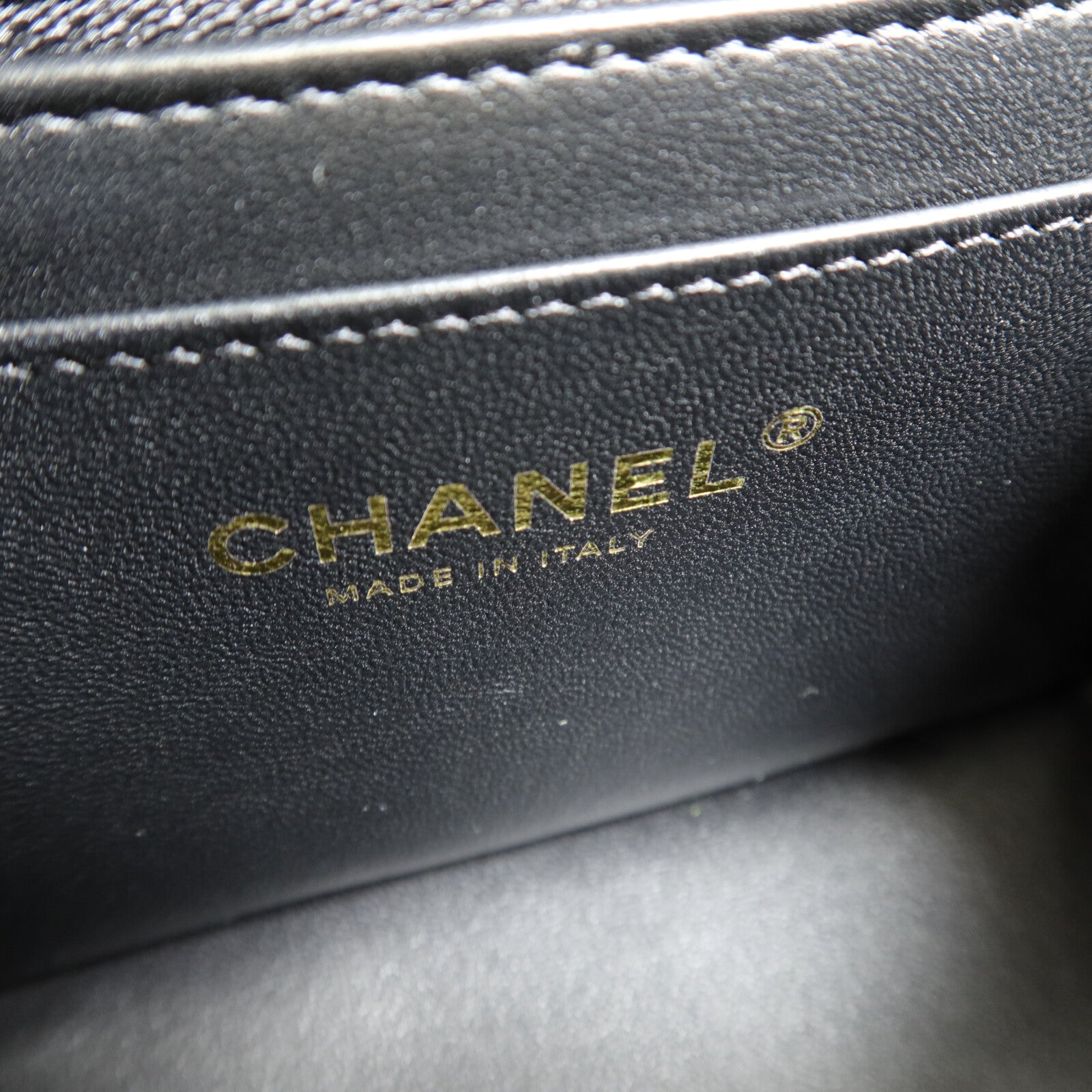 CHANEL 羊皮皮革Mini Classic 17鏈帶肩背袋