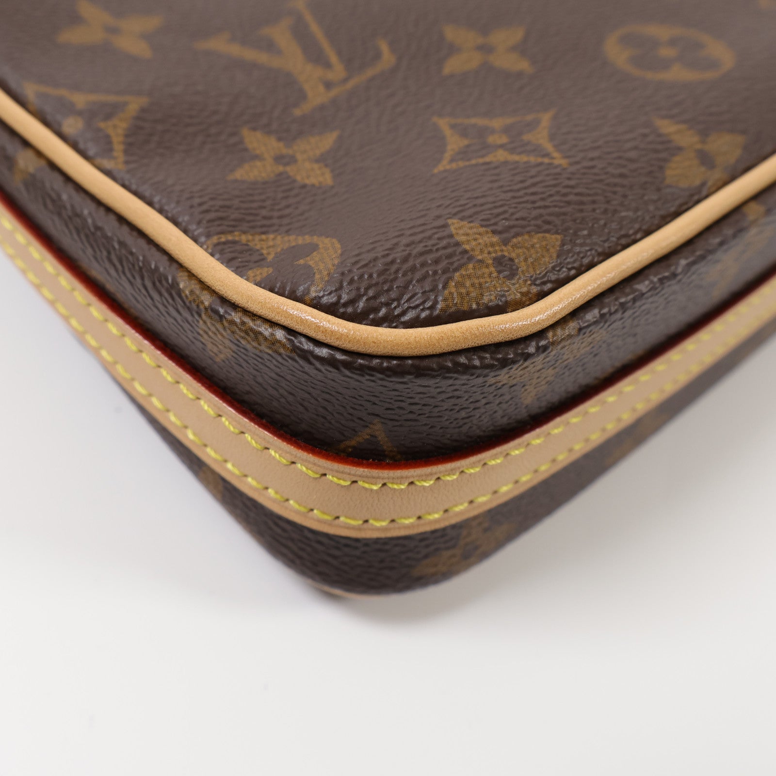 LOUIS VUITTON Monogram Vivacite金扣手挽肩背兩用袋