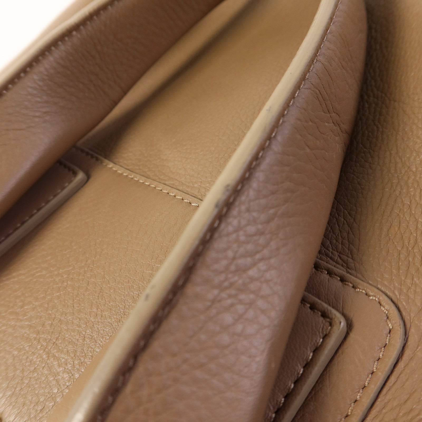 GIVENCHY 牛皮皮革2 Way Shoulder Bag銀扣手挽肩背兩用袋