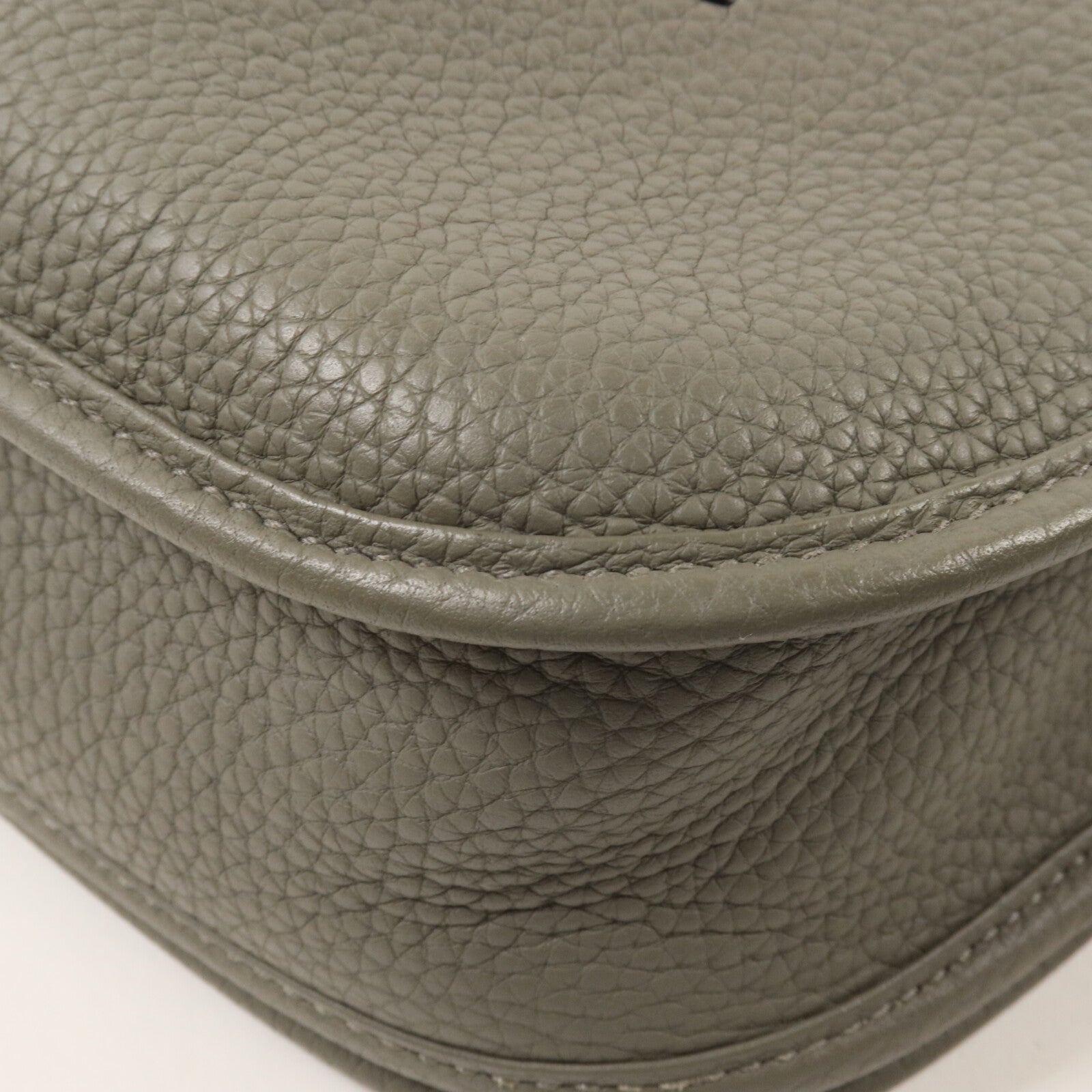 HERMES Clemence皮革Evelyne PM 肩背袋Gris Meyer