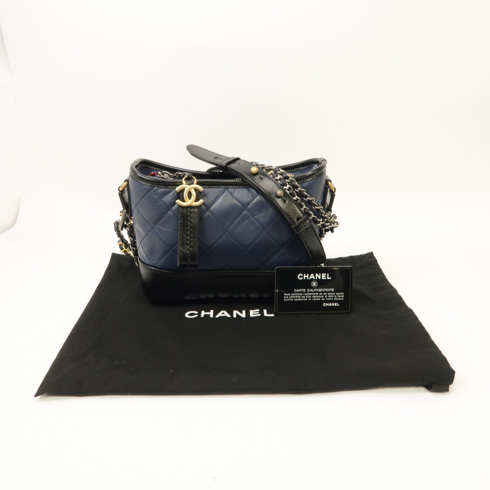 CHANEL 菱格牛皮皮革Mini Gabrielle鏈帶肩背袋藍色/黑色