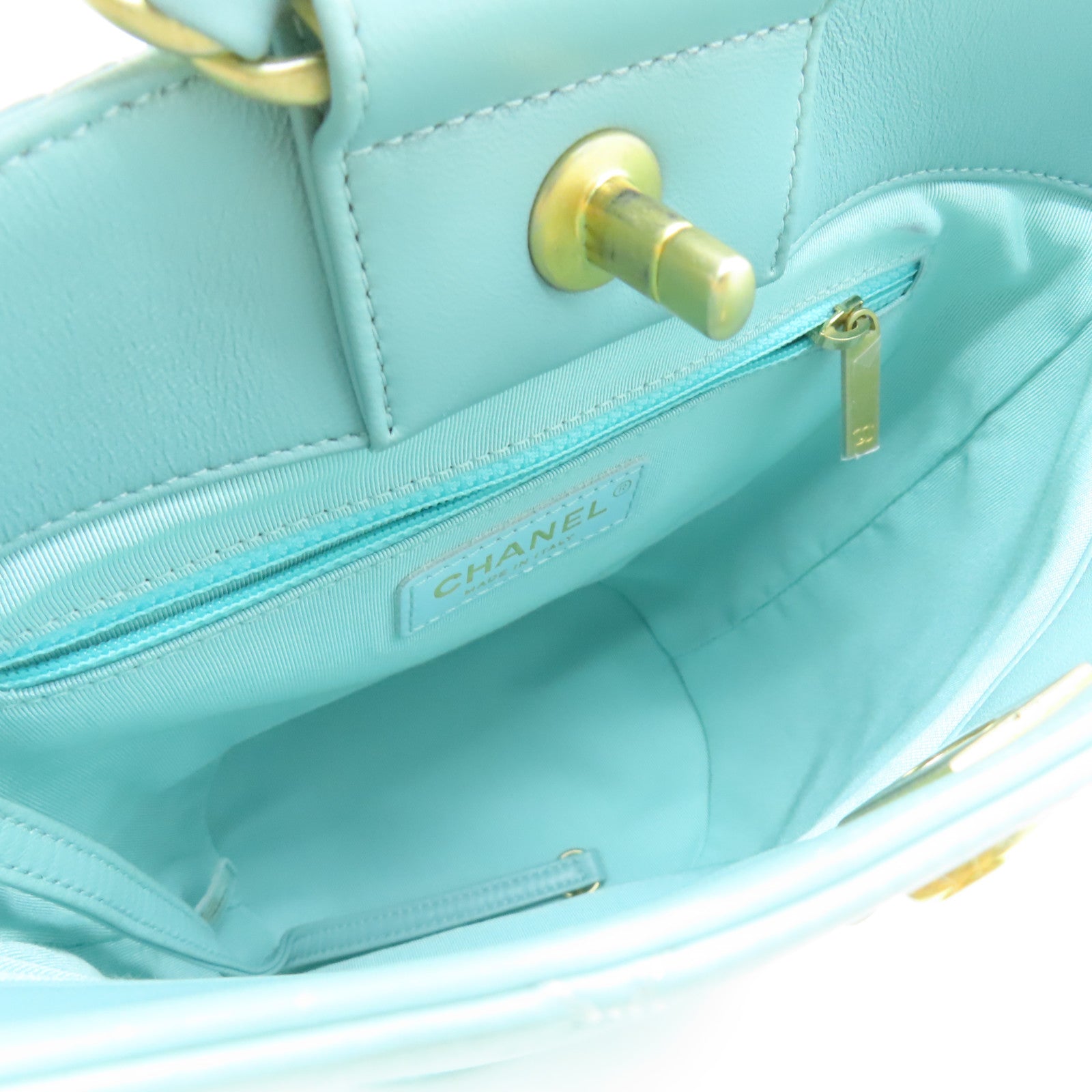 CHANEL 【清倉大減價】菱格牛皮皮革Backpack金扣背包綠色