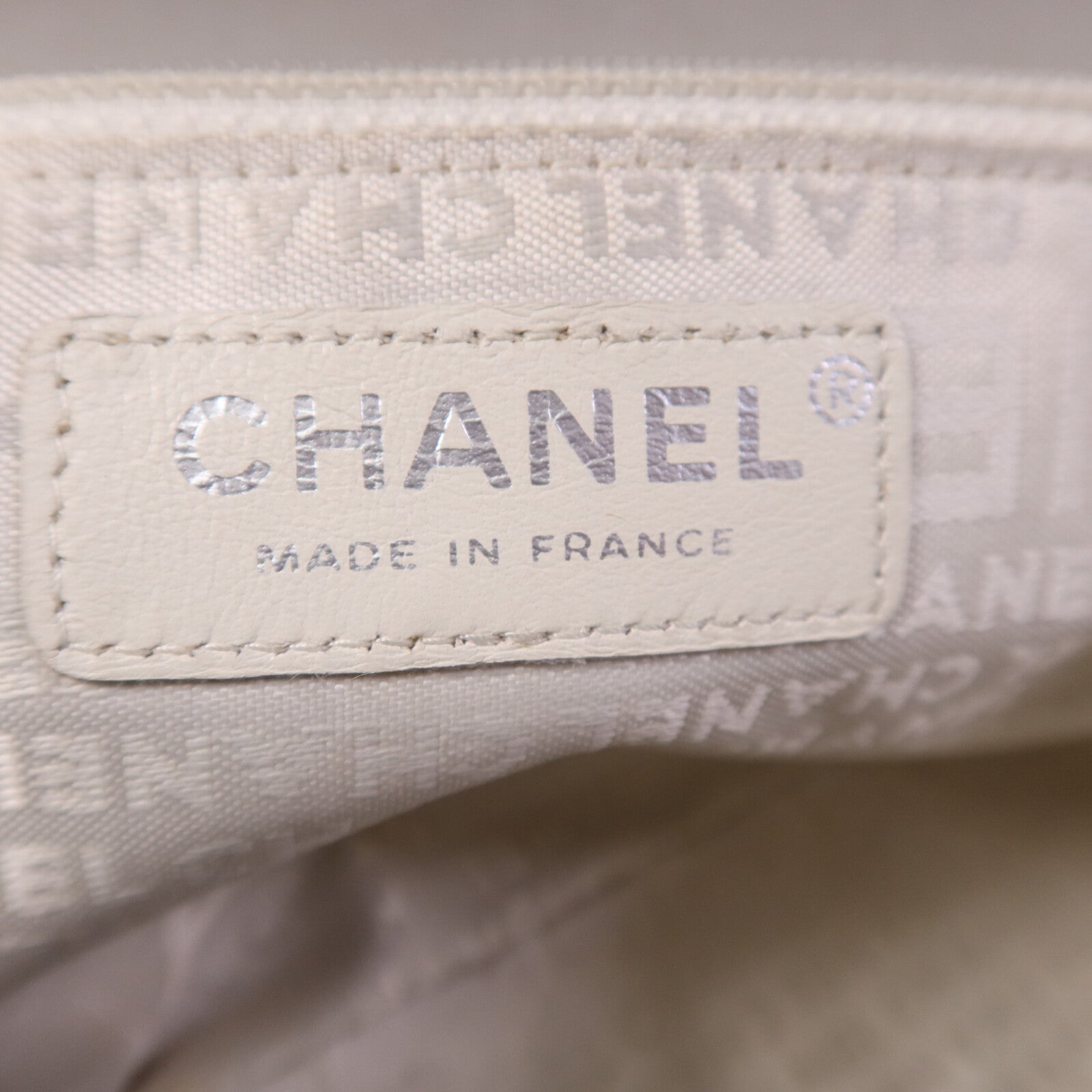 CHANEL 羊皮皮革Chain Shoulder銀扣鏈帶肩背袋