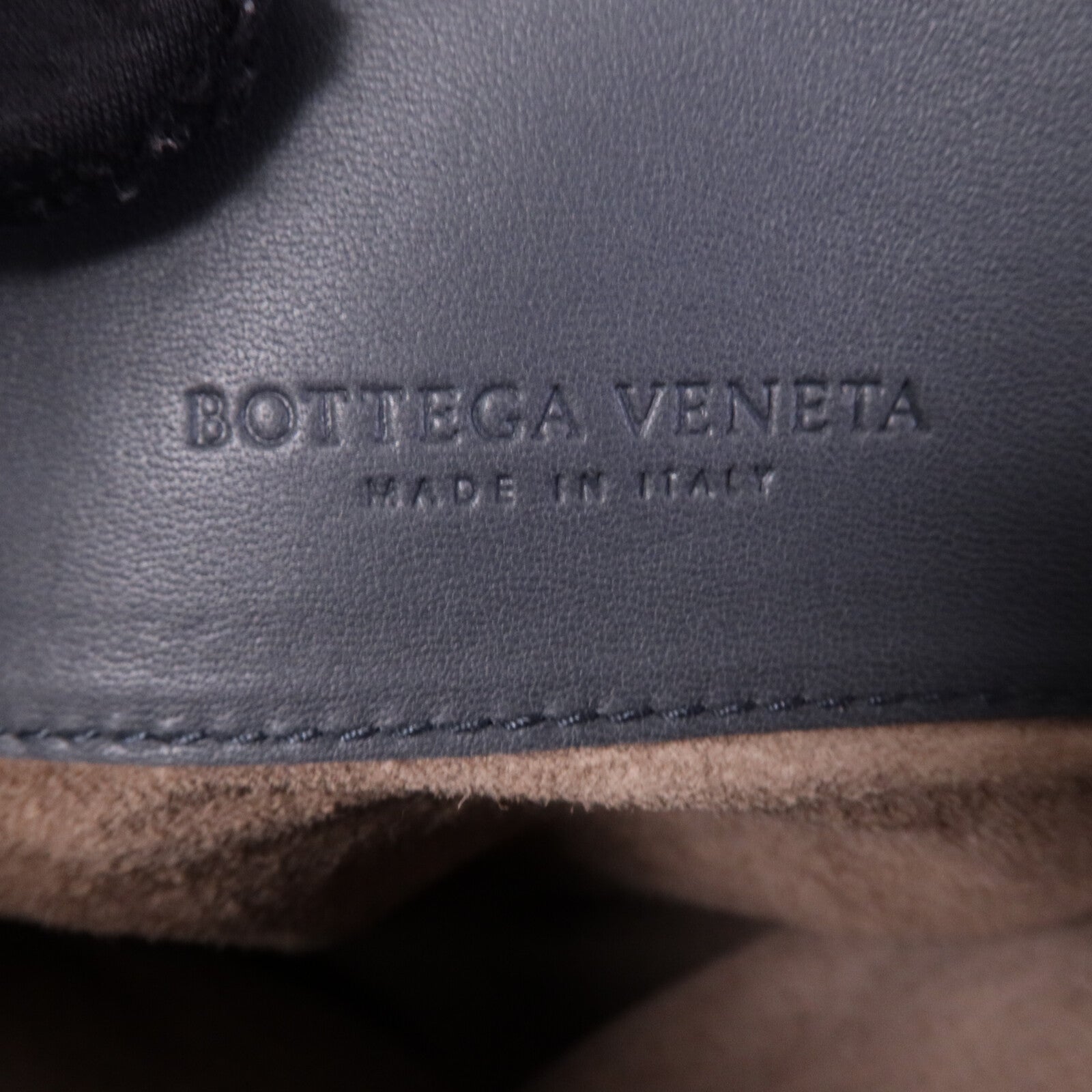 BOTTEGA VENETA 羊皮皮革Roma Medium金扣手挽袋