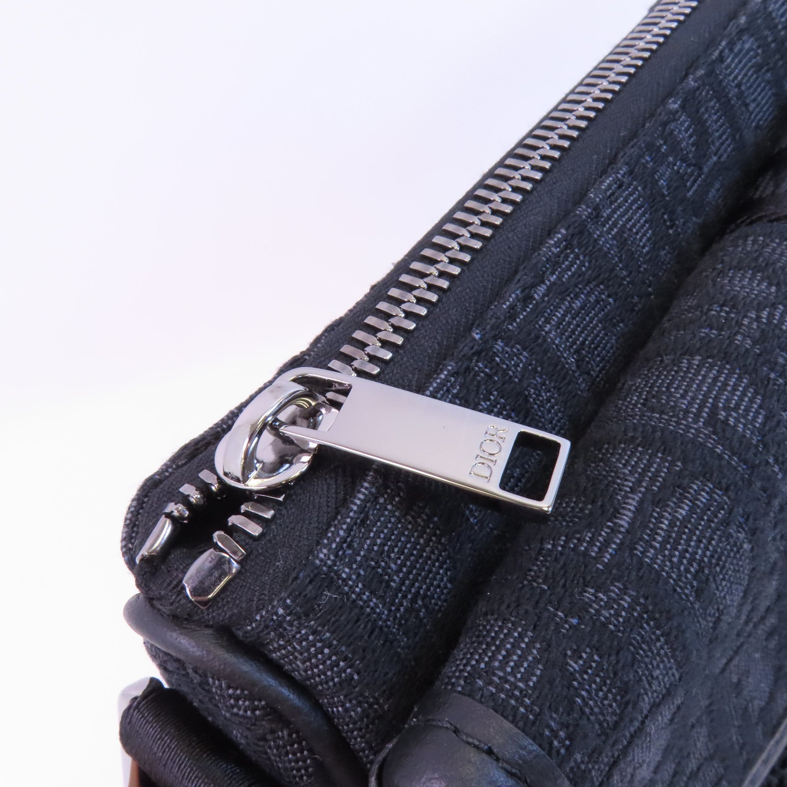 Dior Oblique帆布Mini Dior 8 Bag With Strap銀扣肩背袋