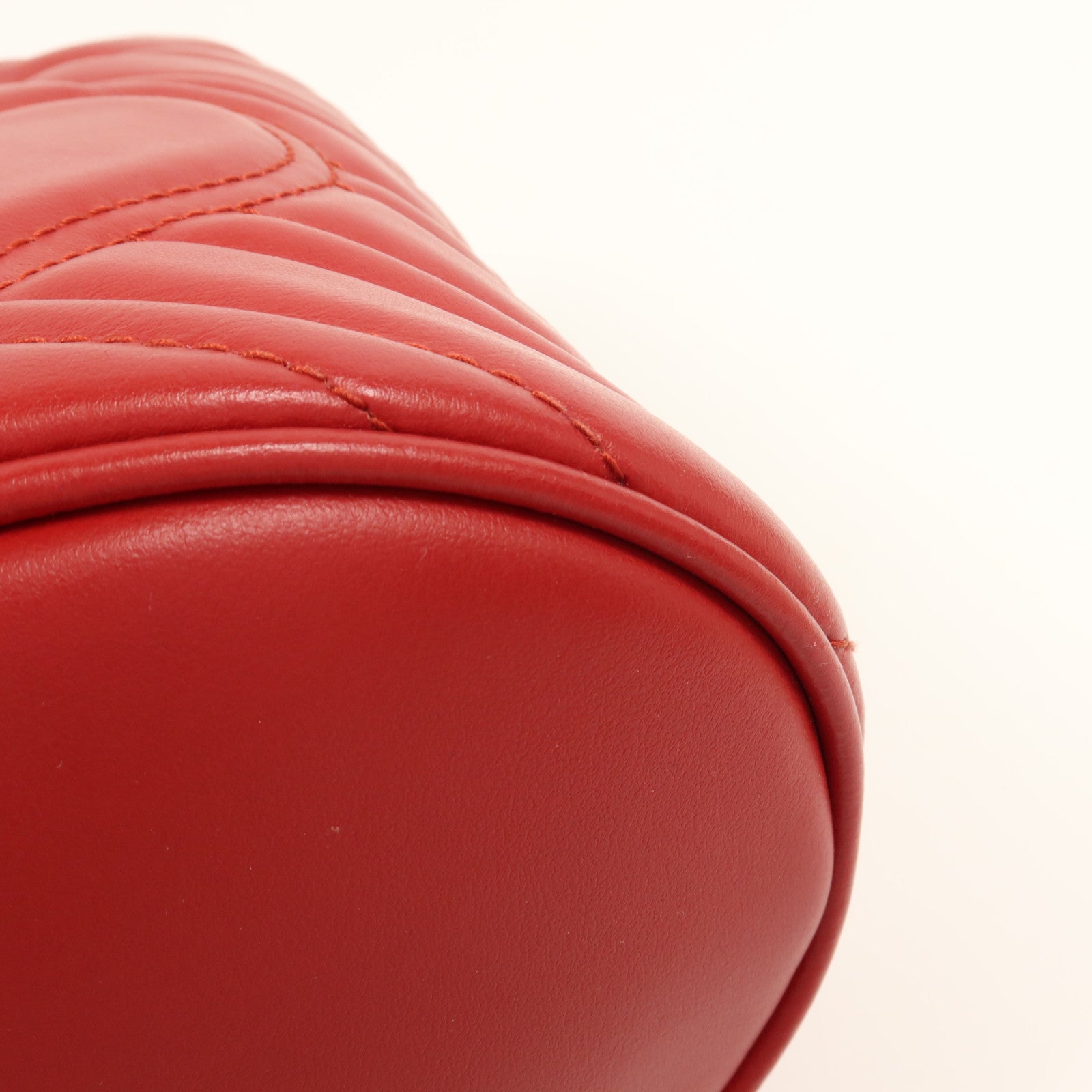 GUCCI 牛皮皮革GG Marmont Mini Shoulder Bag金扣鏈帶肩背袋