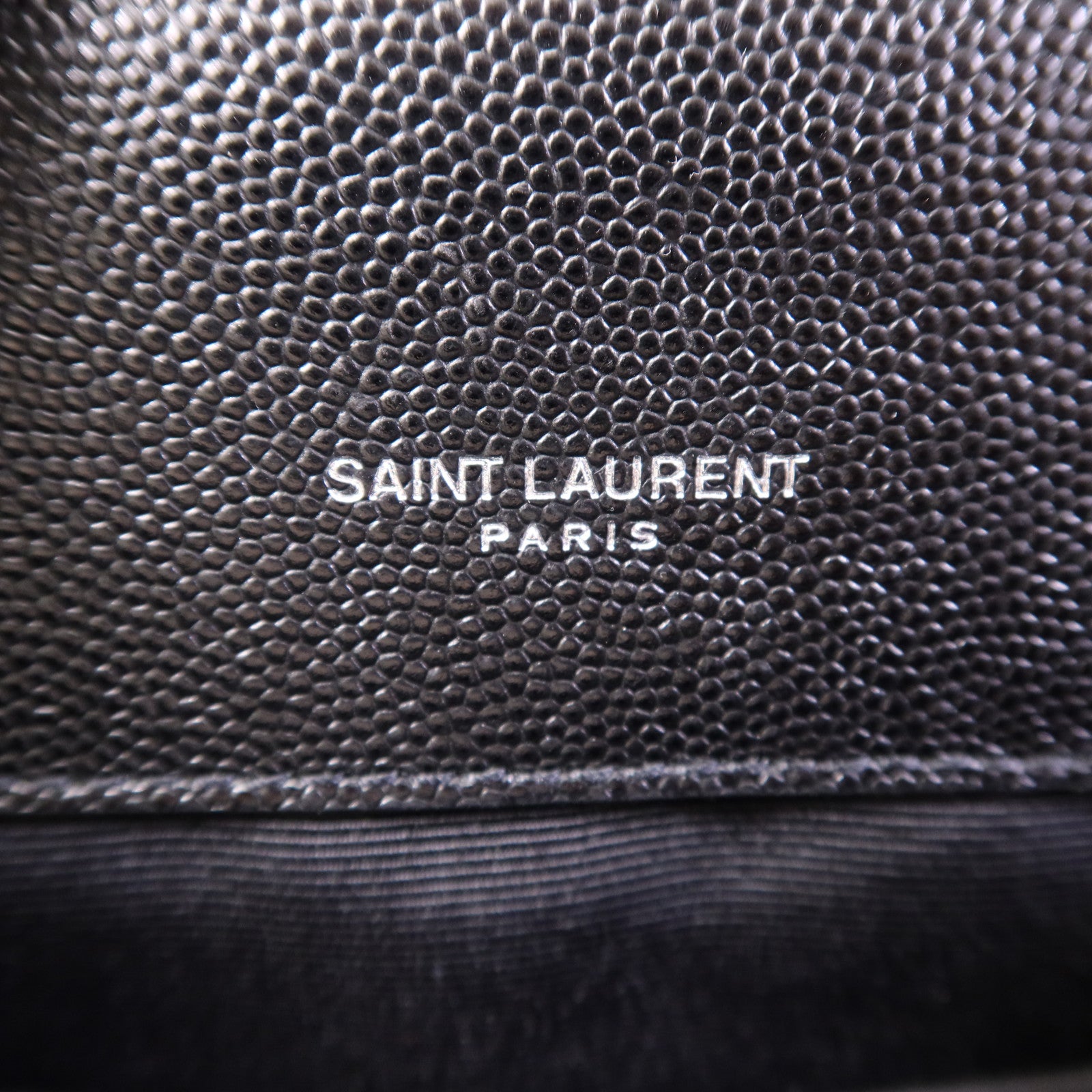 YVES SAINT LAURENT 牛皮皮革Envelope Small金扣鏈帶肩背袋