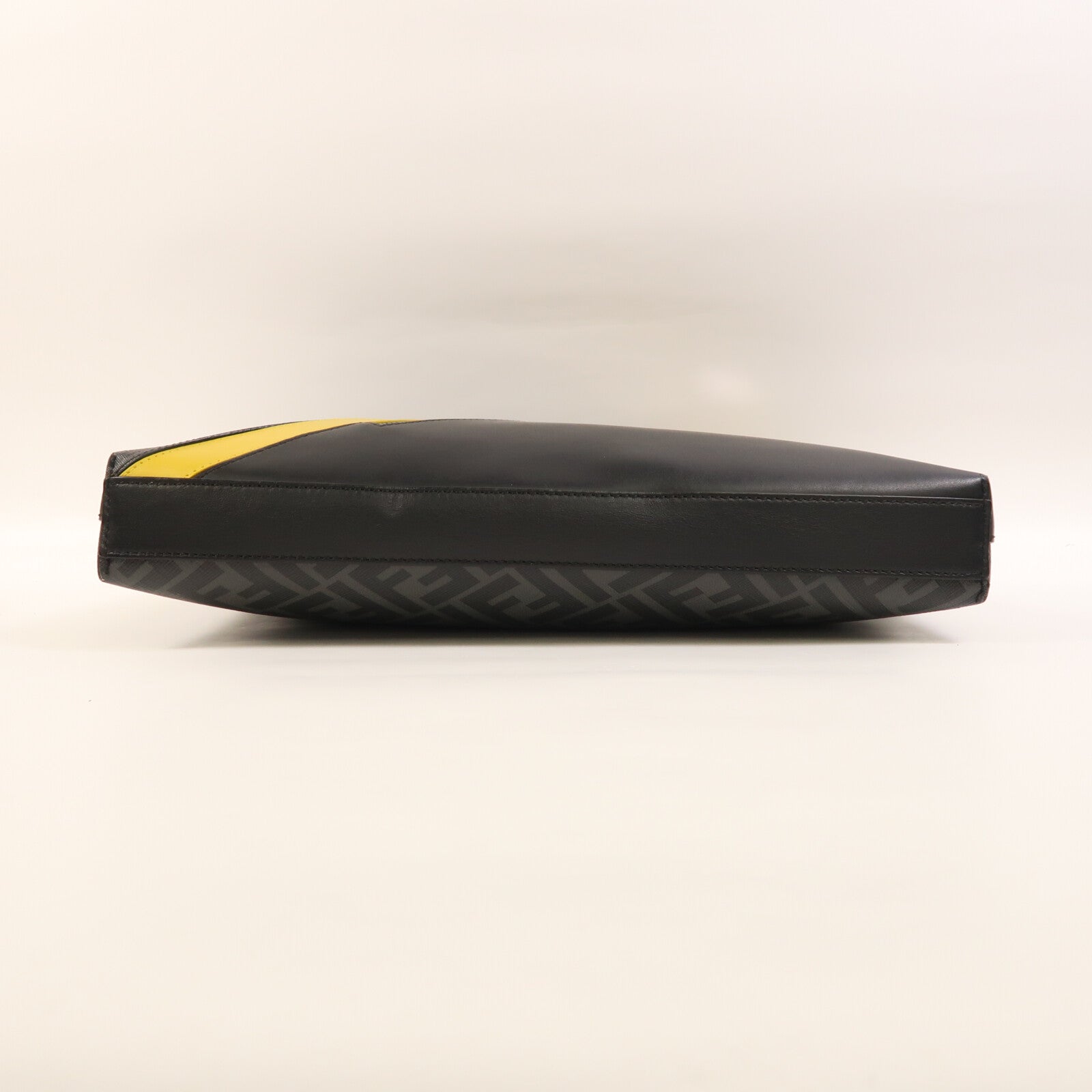 FENDI 塗層帆布Diagonal Messenger銀扣肩背袋