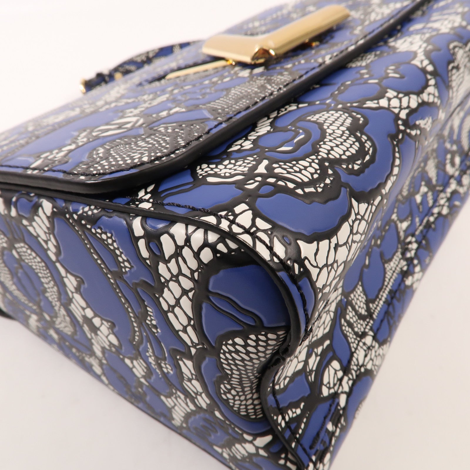 LOUIS VUITTON 牛皮皮革Twist MM金扣鏈帶肩背袋