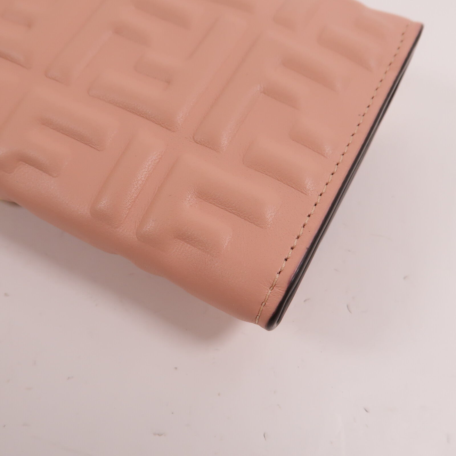 CHANEL 牛皮皮革WOC Wallet On Chain鏈帶肩背袋
