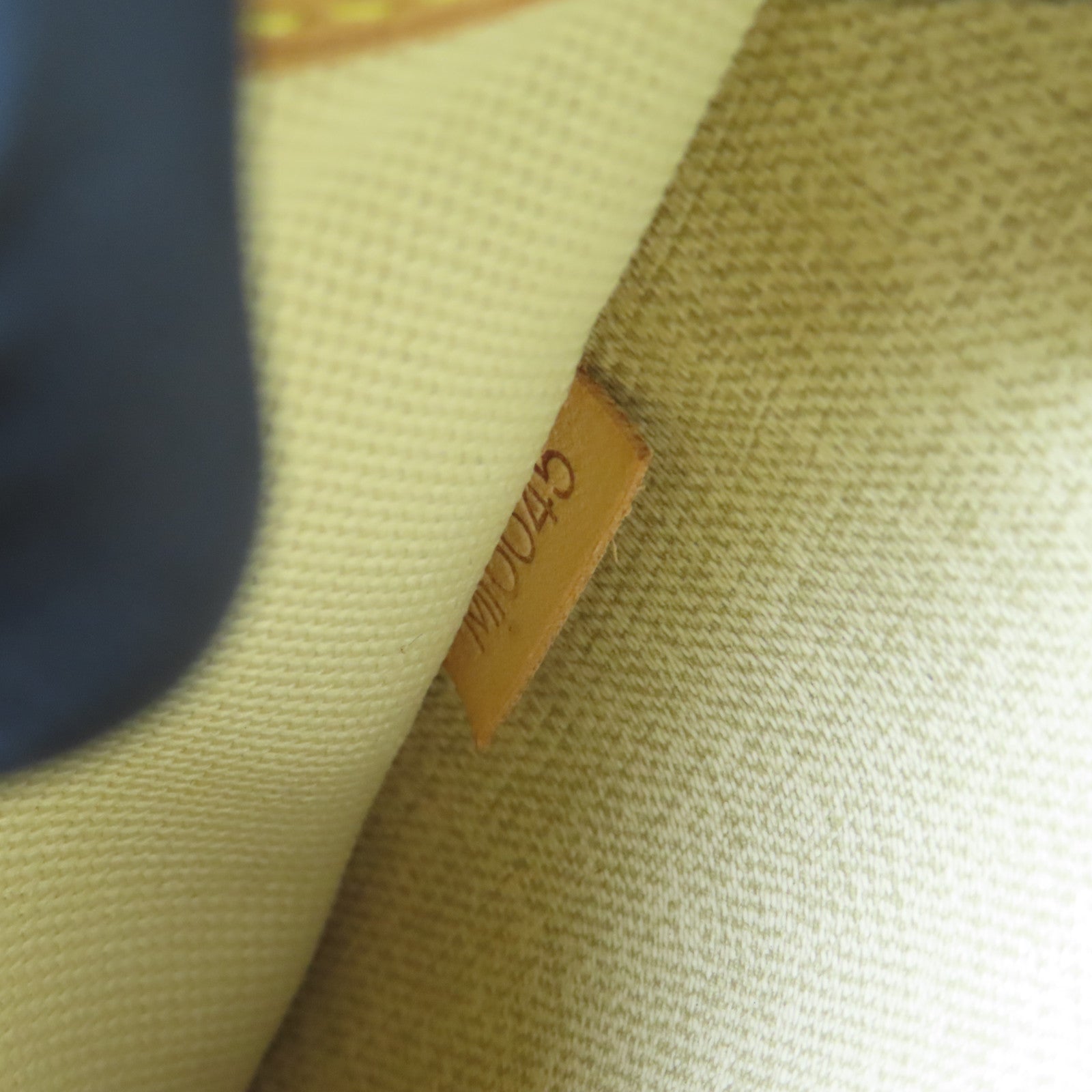 LOUIS VUITTON Monogram Trouville金扣手挽袋