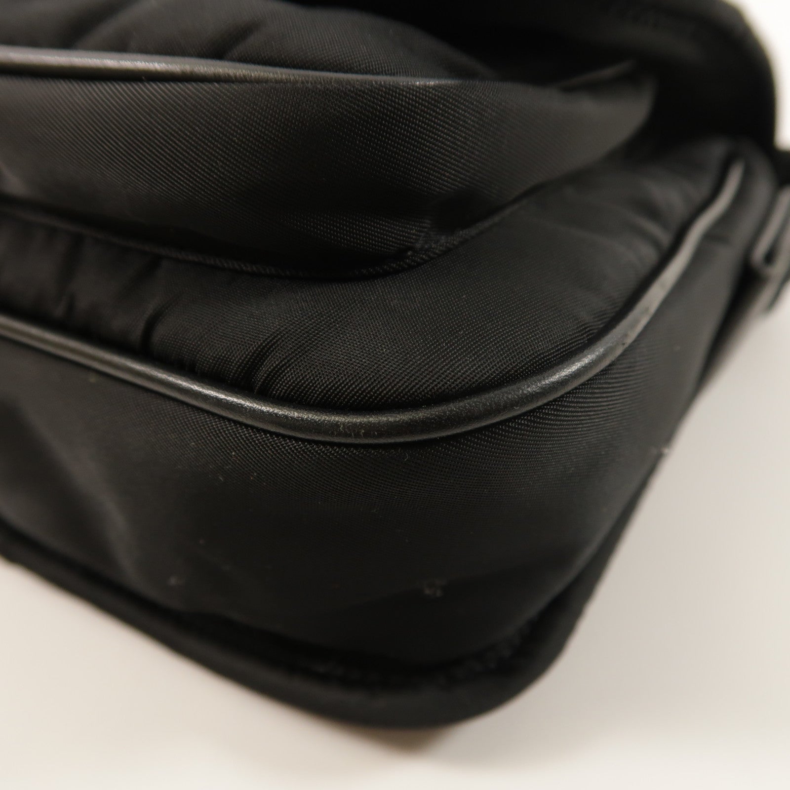 SAINT LAURENT 尼龍Niki Messenger Bag肩背袋
