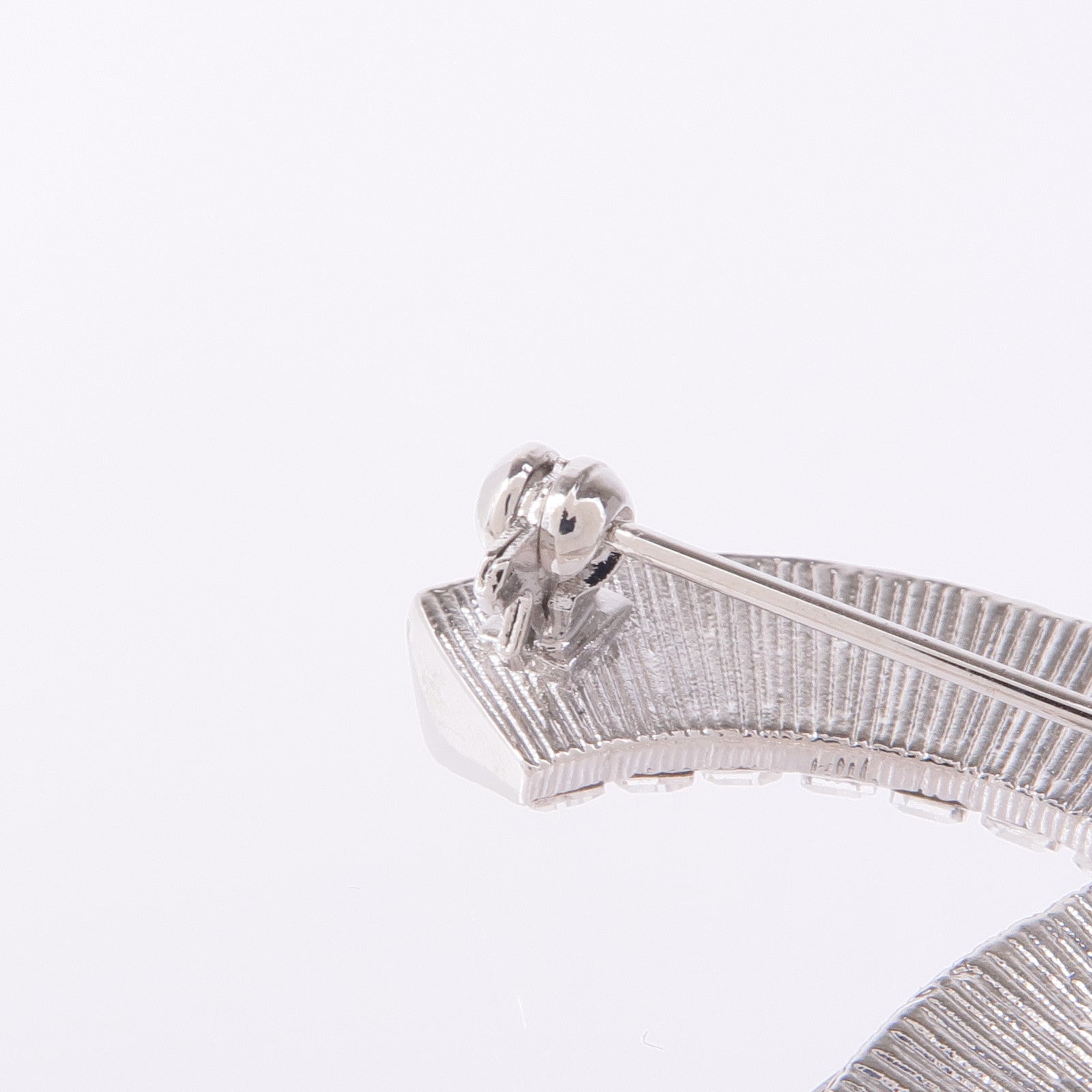 CHANEL CC Brooch Accessories Metal Silver C19/K