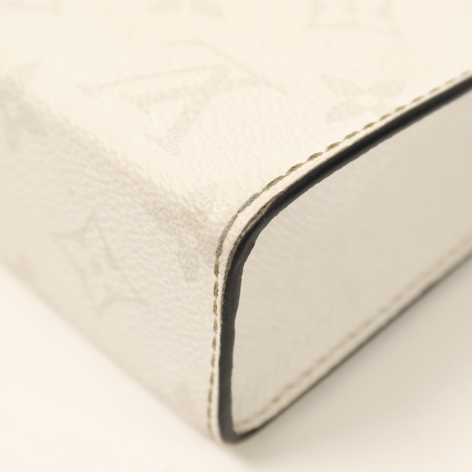 LOUIS VUITTON Taigarama Gaston銀扣肩背袋