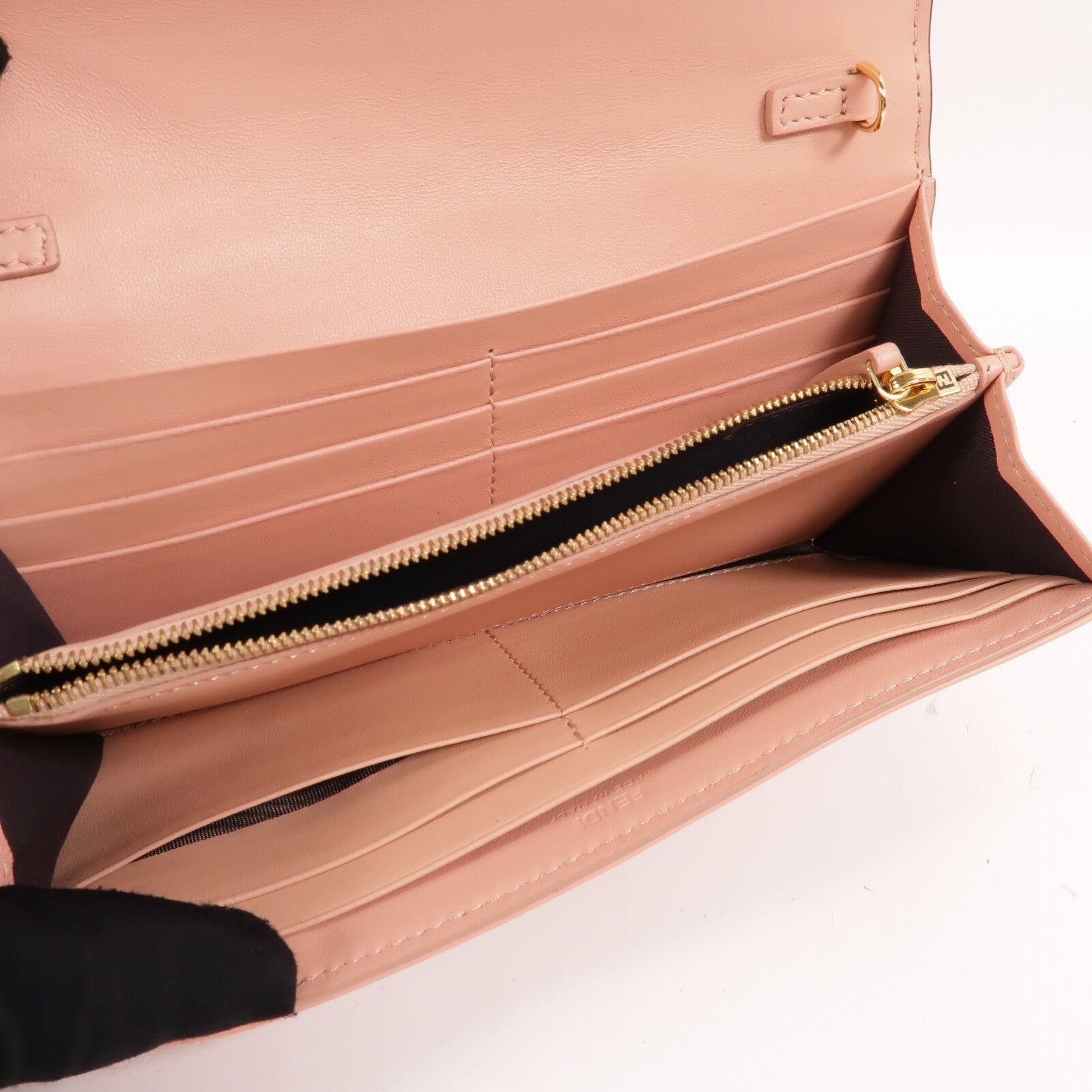 CHANEL 牛皮皮革WOC Wallet On Chain鏈帶肩背袋