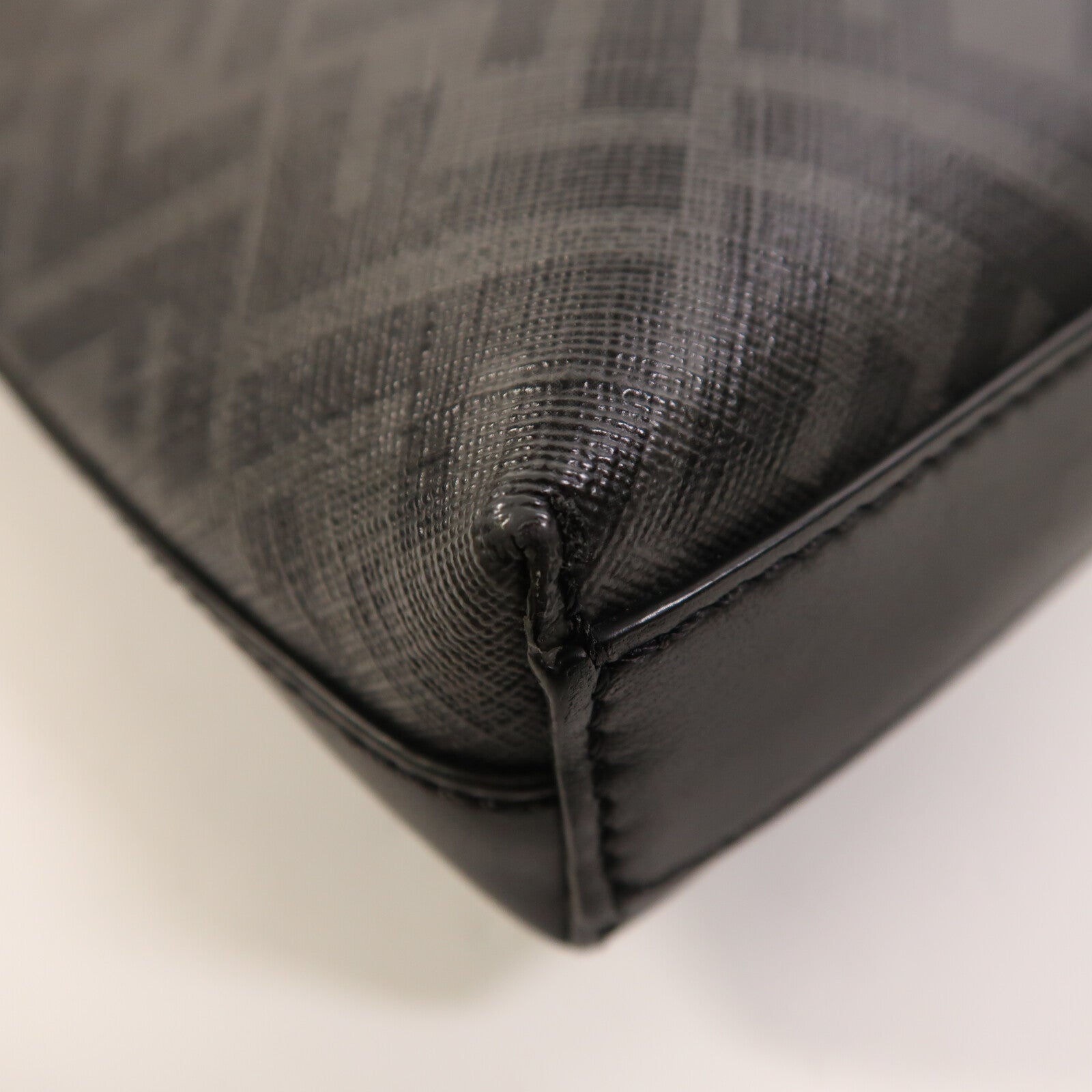 FENDI 塗層帆布Diagonal Messenger銀扣肩背袋