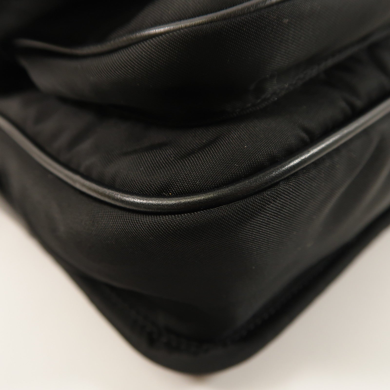 SAINT LAURENT 尼龍Niki Messenger Bag肩背袋