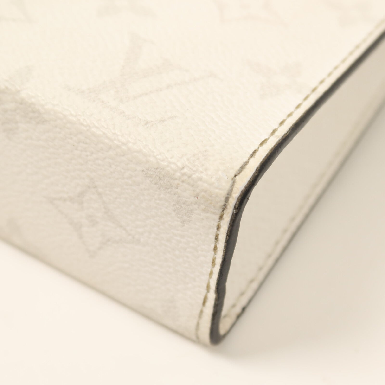 LOUIS VUITTON Taigarama Gaston銀扣肩背袋