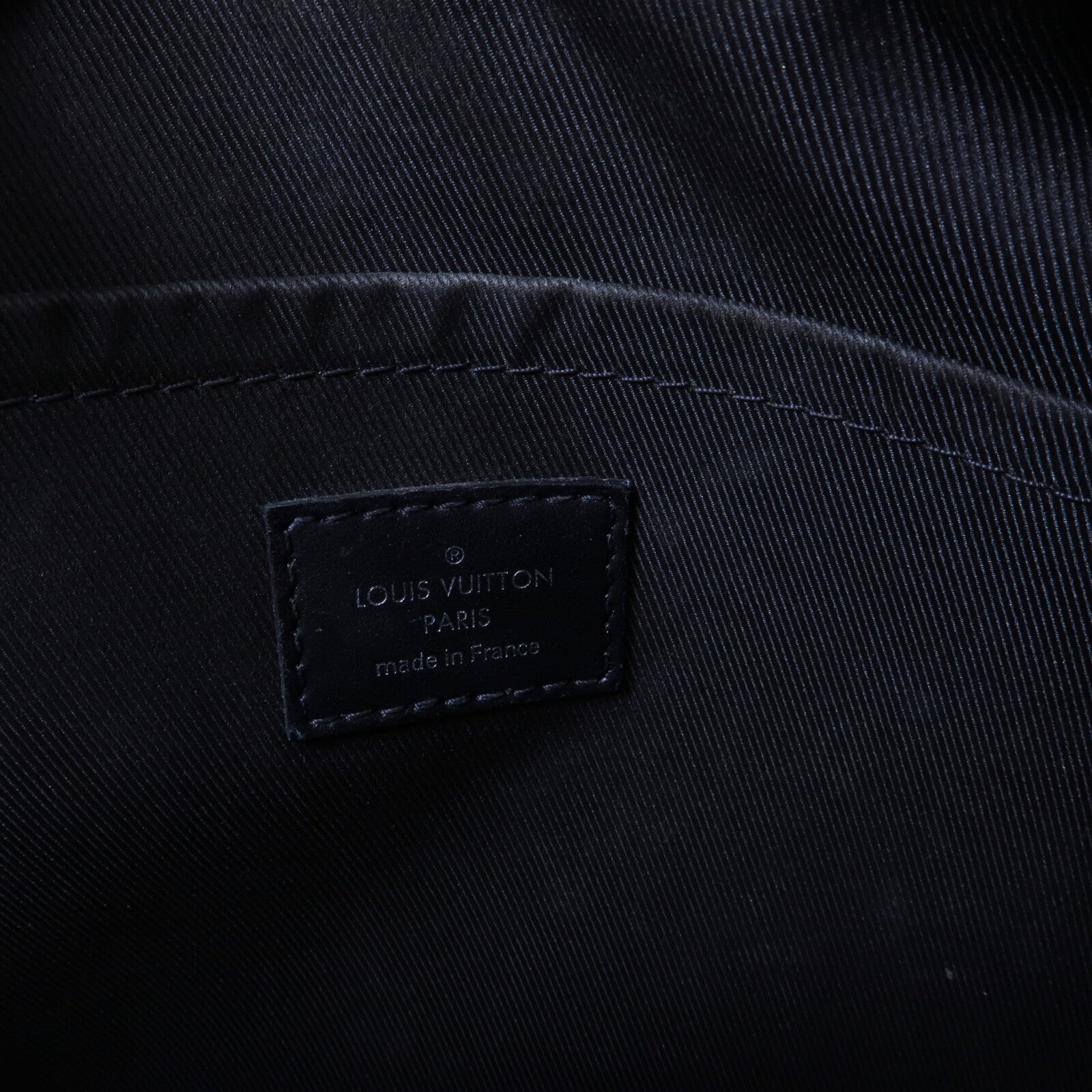 LOUIS VUITTON Monogram Eclipse Steamer肩背袋