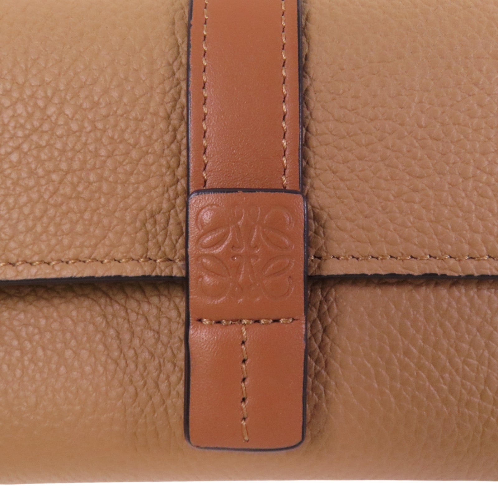 LOEWE 牛皮皮革Small Wallet銀扣短錢包