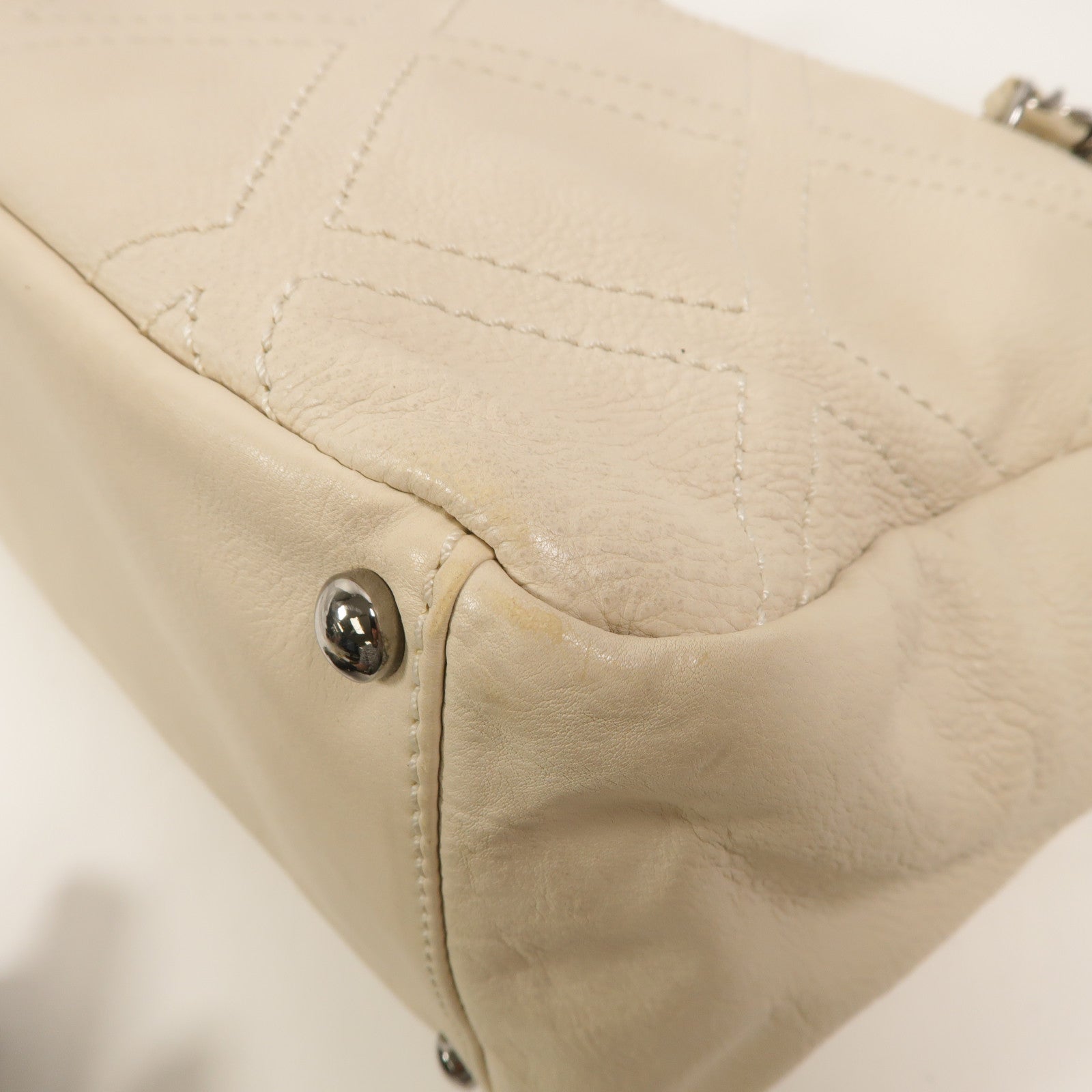 CHANEL 牛皮皮革Diamond Stitch Tote Bag鏈帶肩背袋