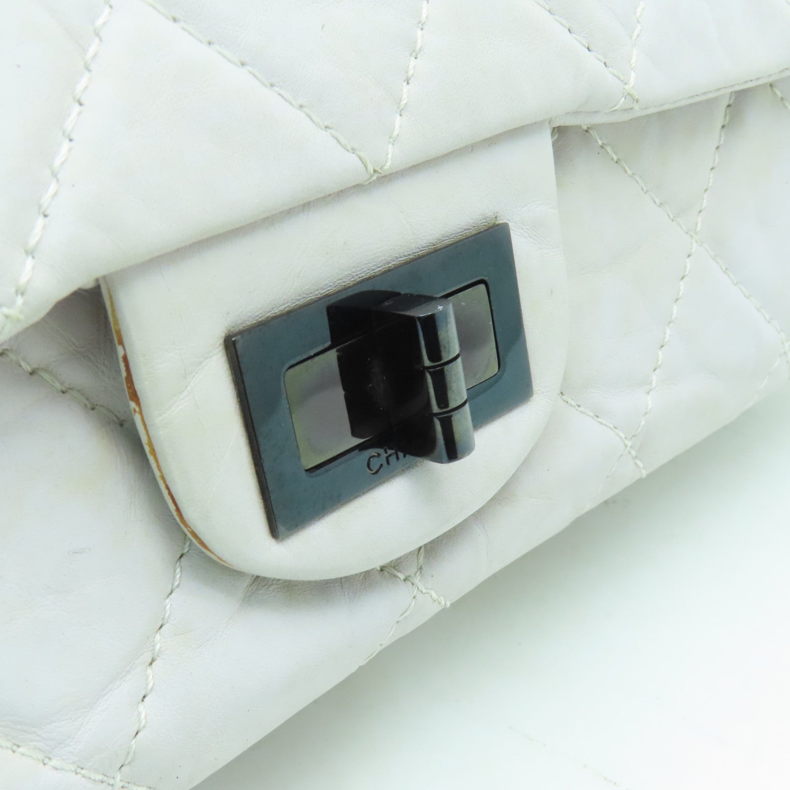 CHANEL 菱格牛皮皮革Chain Shoulder鏈帶肩背袋灰色