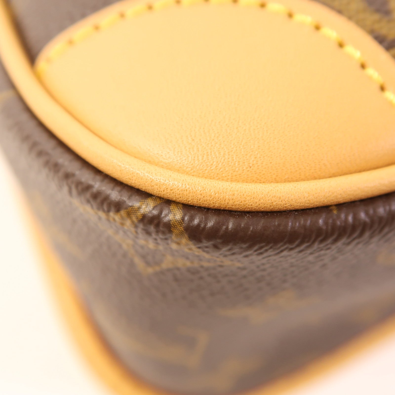 LOUIS VUITTON Monogram Diane金扣手挽肩背兩用袋
